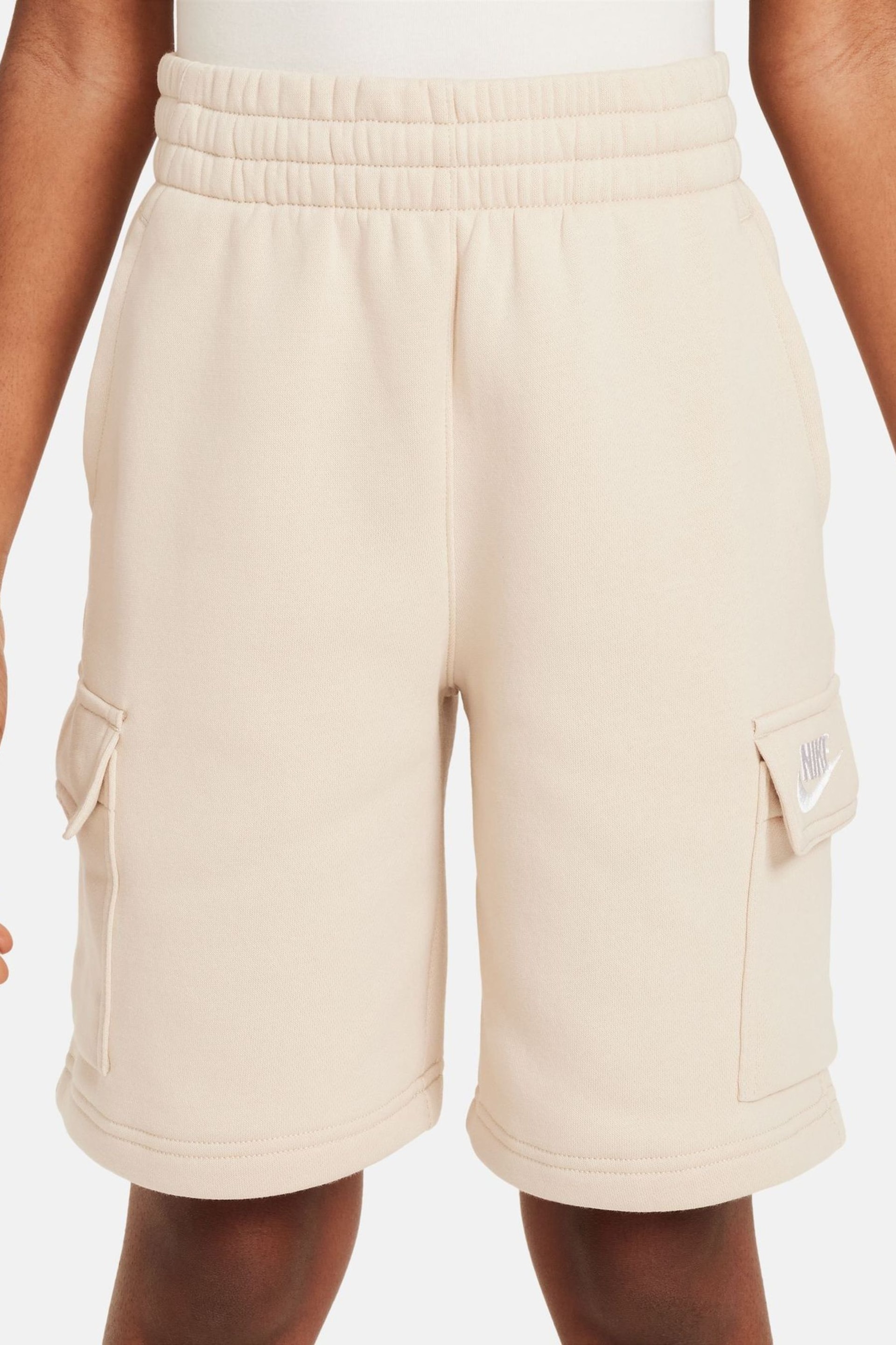 Nike Neutral Club Fleece Cargo Shorts - Image 3 of 9