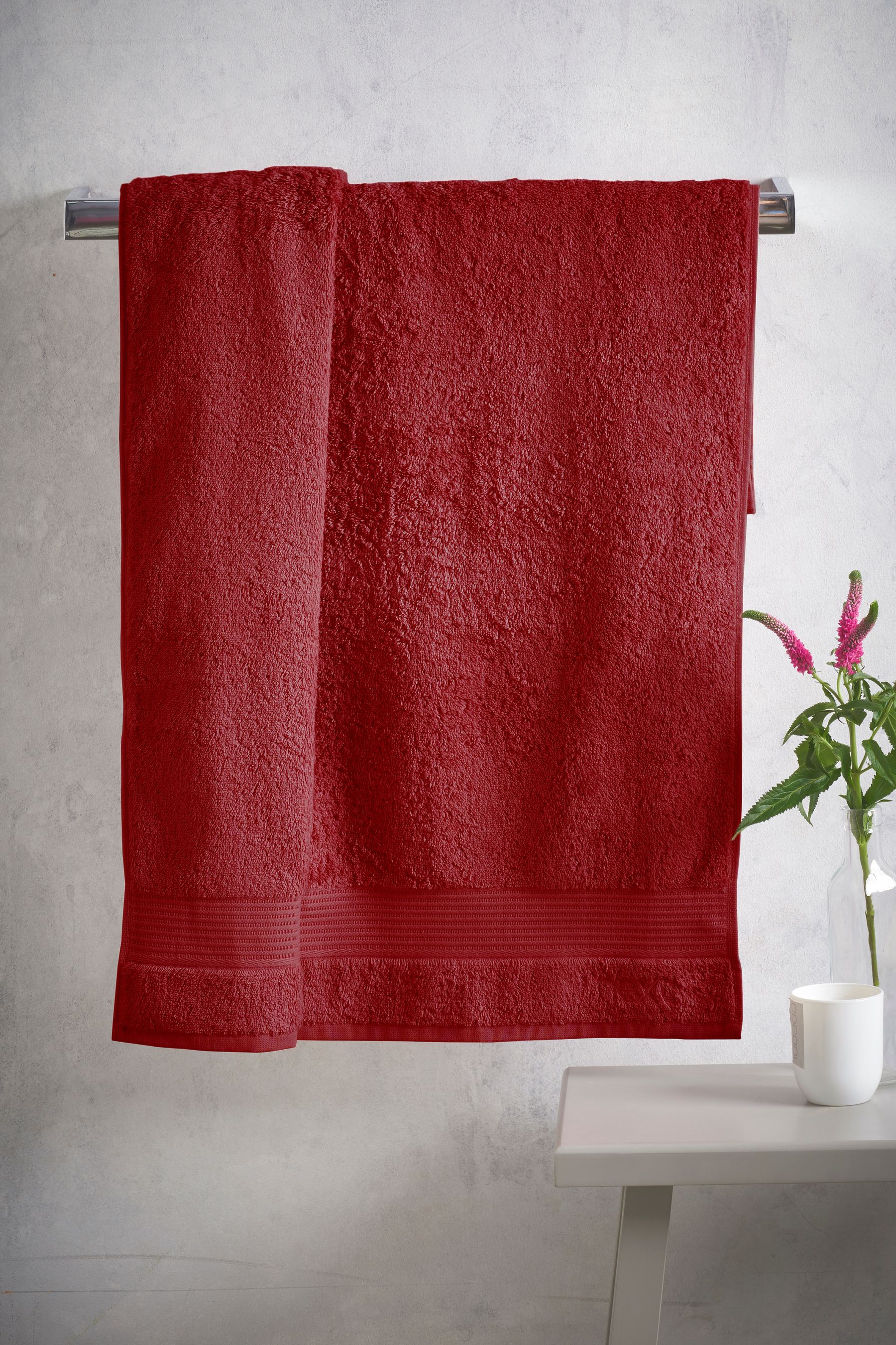Red bath sheets 2025