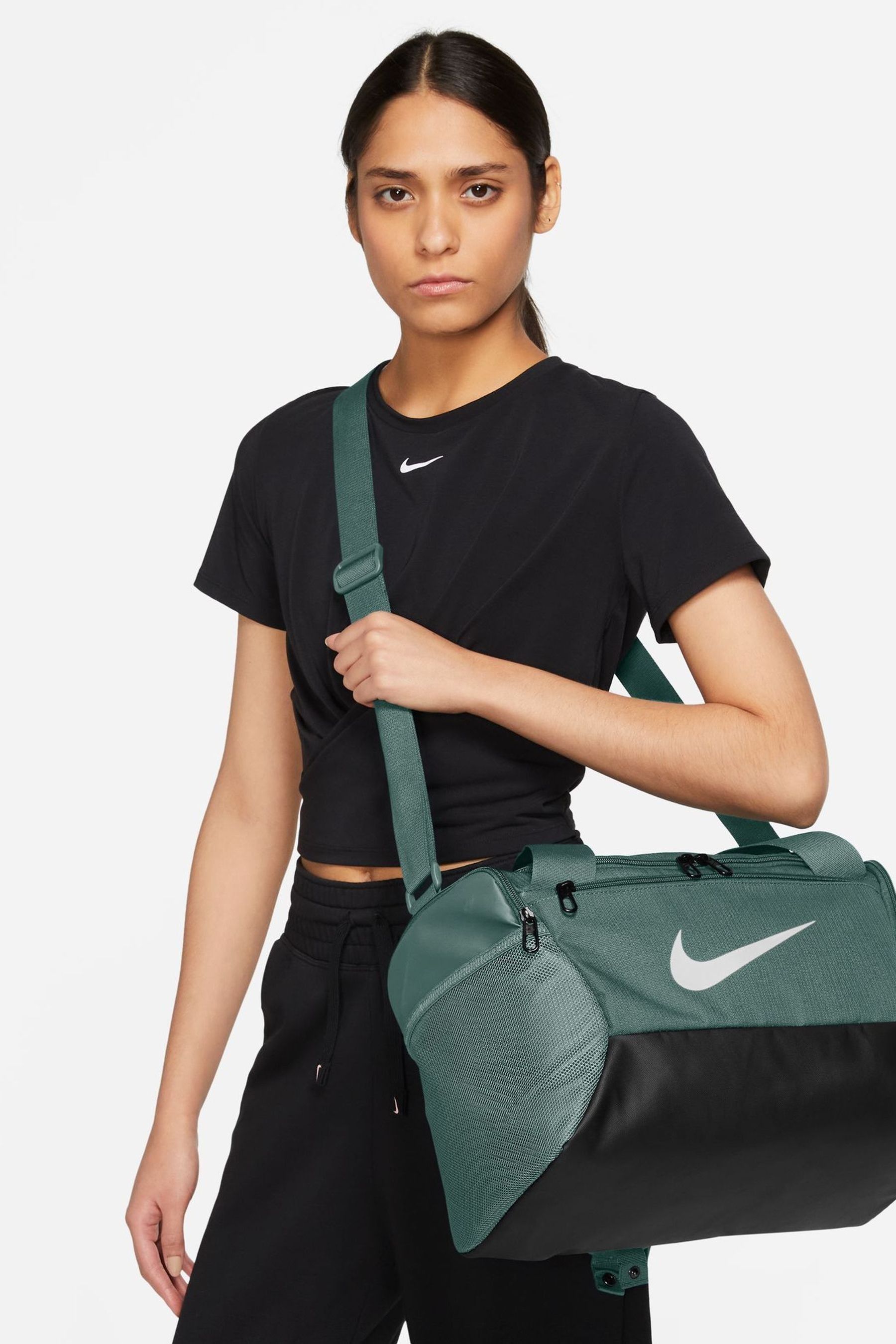 Nike brasilia 25l outlet