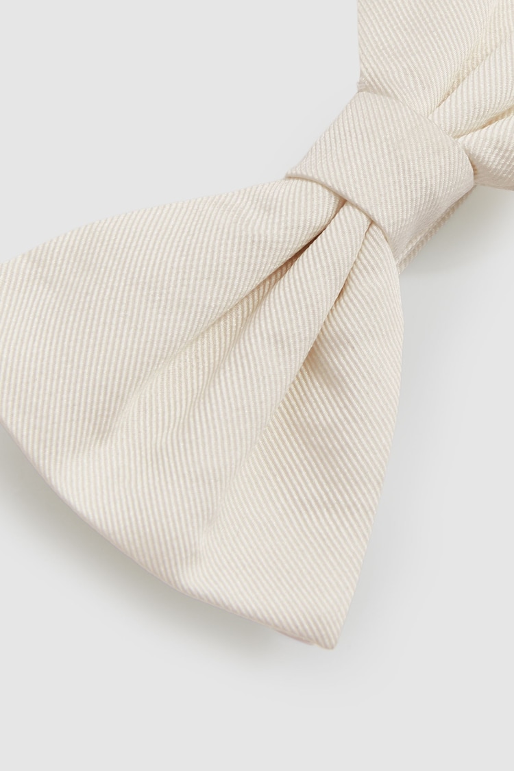 Reiss Ivory Boyle Grosgrain Silk Bow Tie - Image 5 of 5