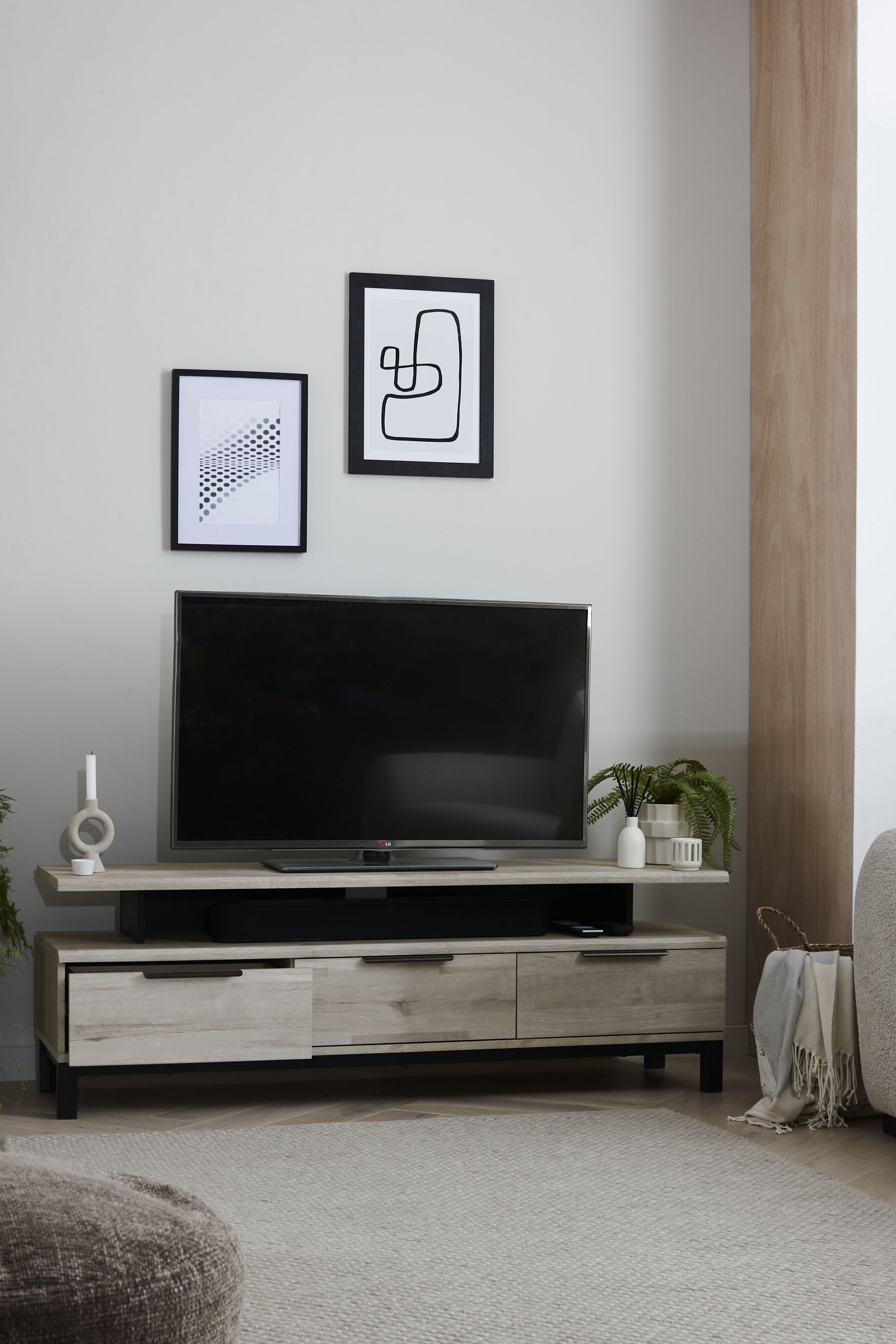 Floating top tv hot sale unit
