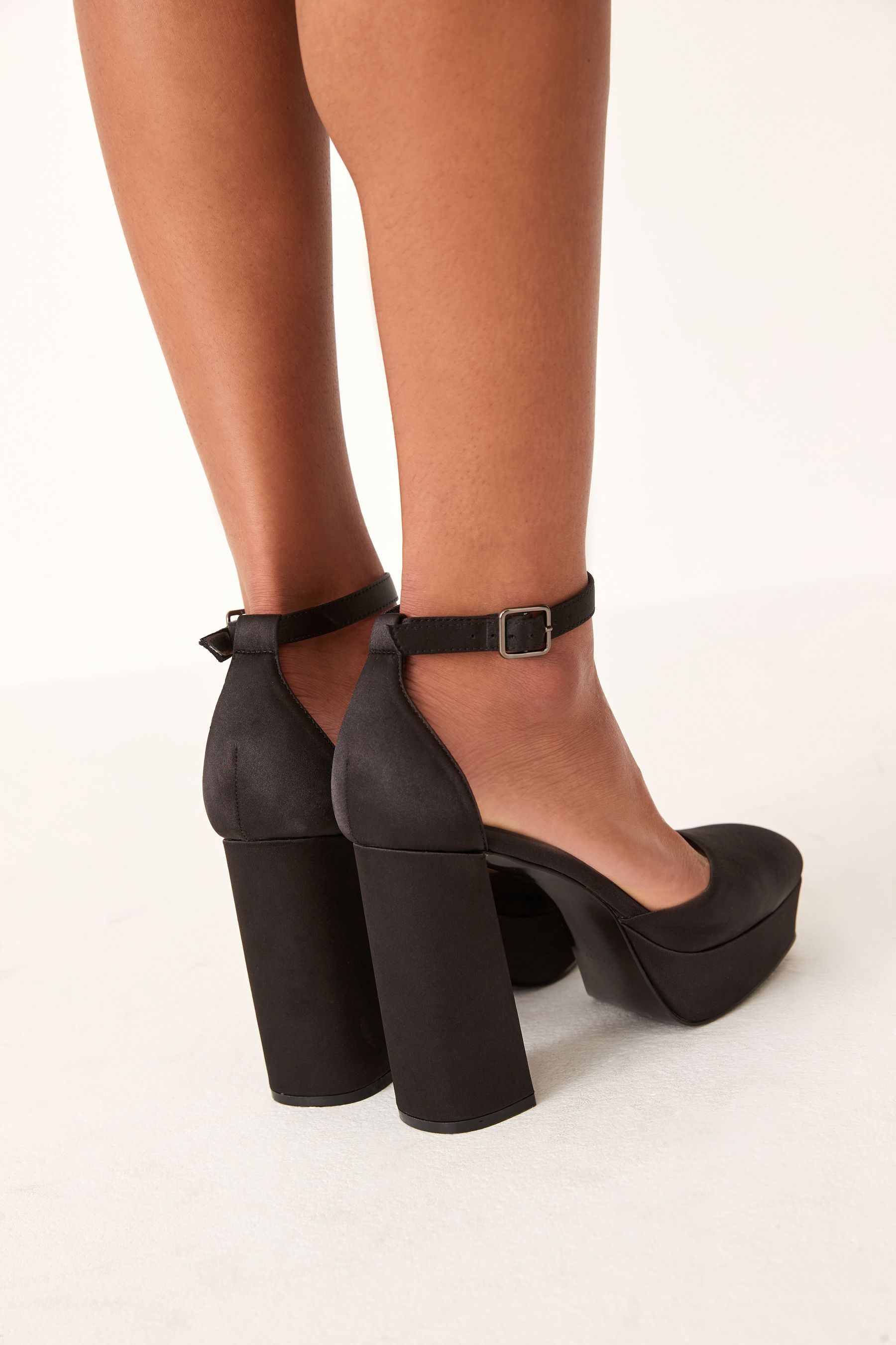 Closed toe comfortable heels clearance