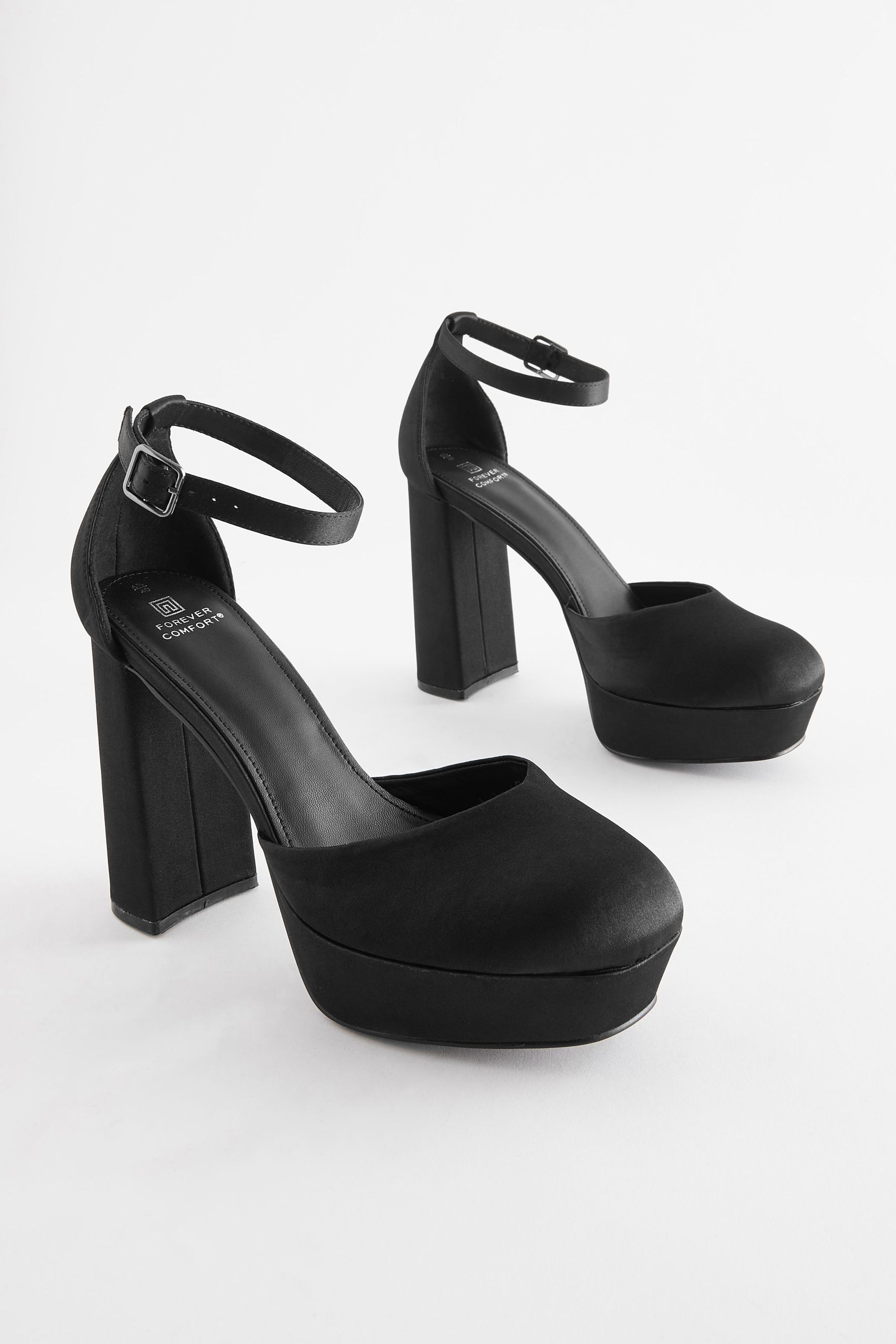 Black heels store with closed toe