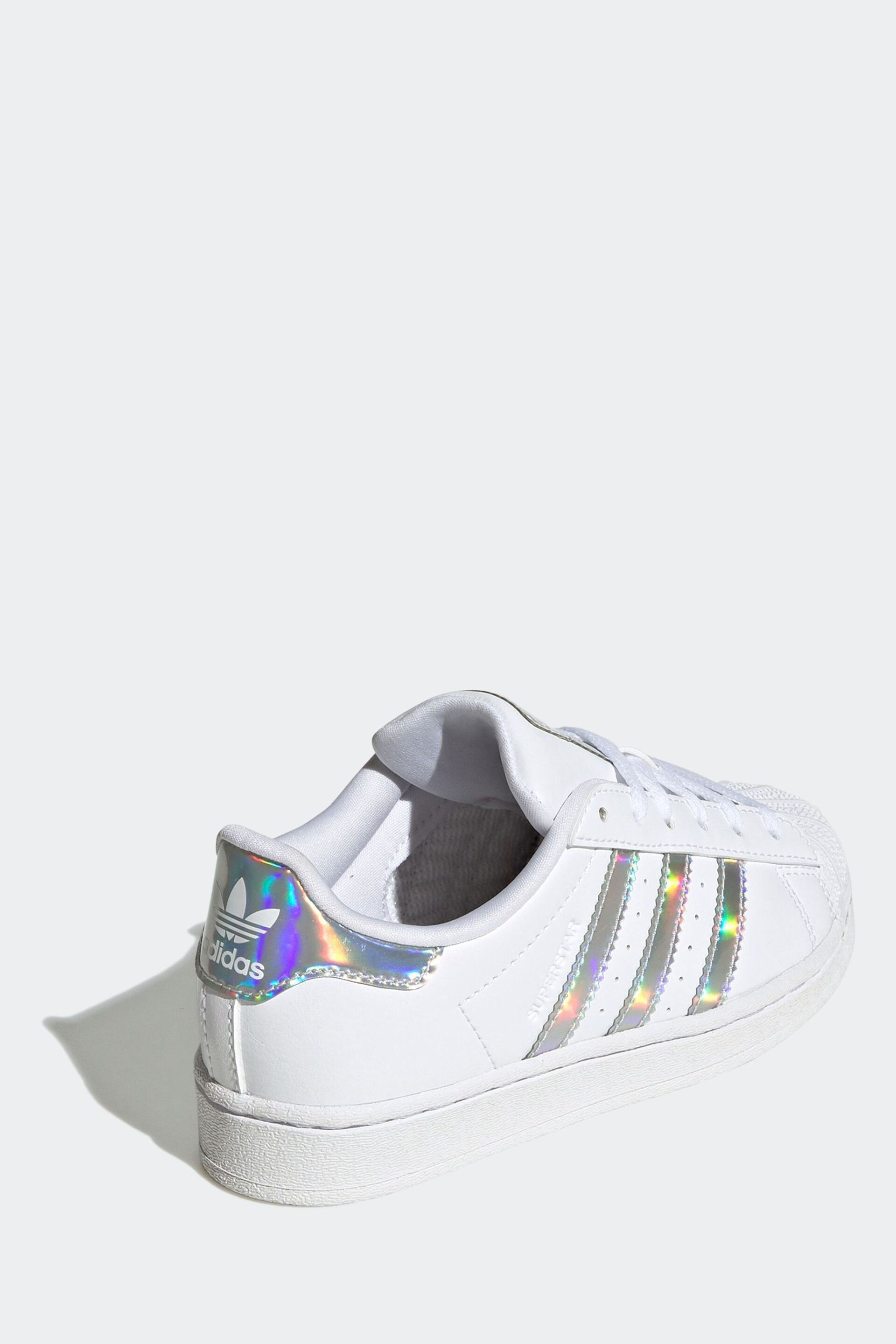 adidas Originals Superstar Kids White Trainers - Image 4 of 9