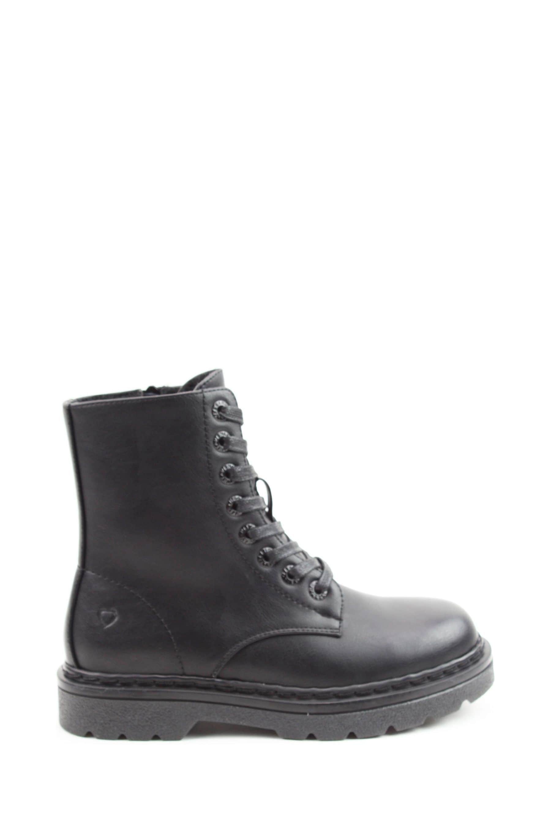 Heavenly feet lace up boots 2025