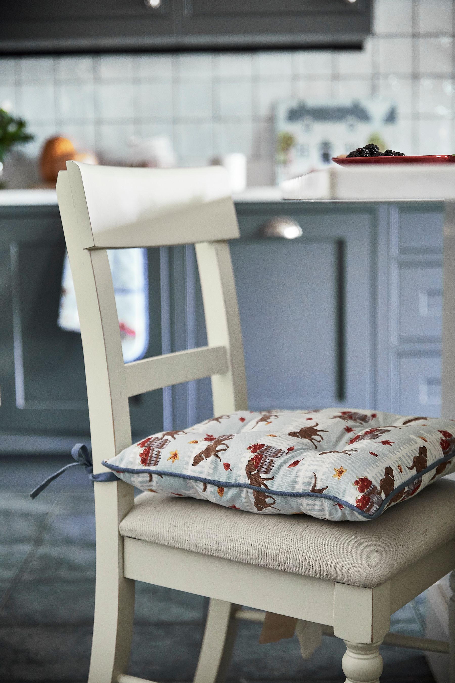 Laura ashley kitchen discount chairs
