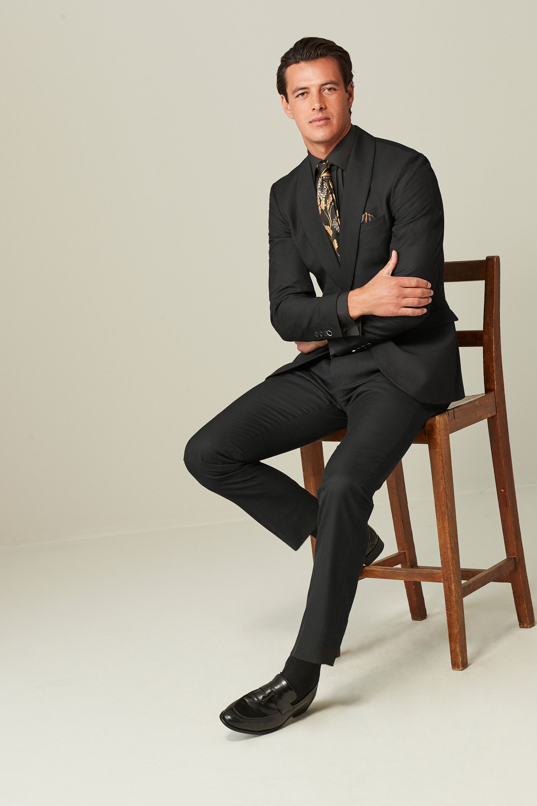 Tuxedo black gold discount