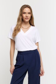 River Island White Smart V-Neck T-Shirt - Image 1 of 6