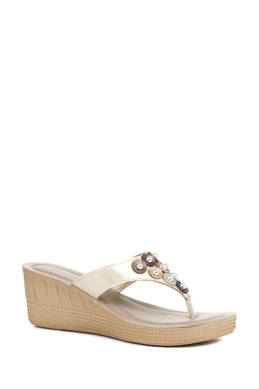 Pavers Gold Toe Post Wedge Sandals
