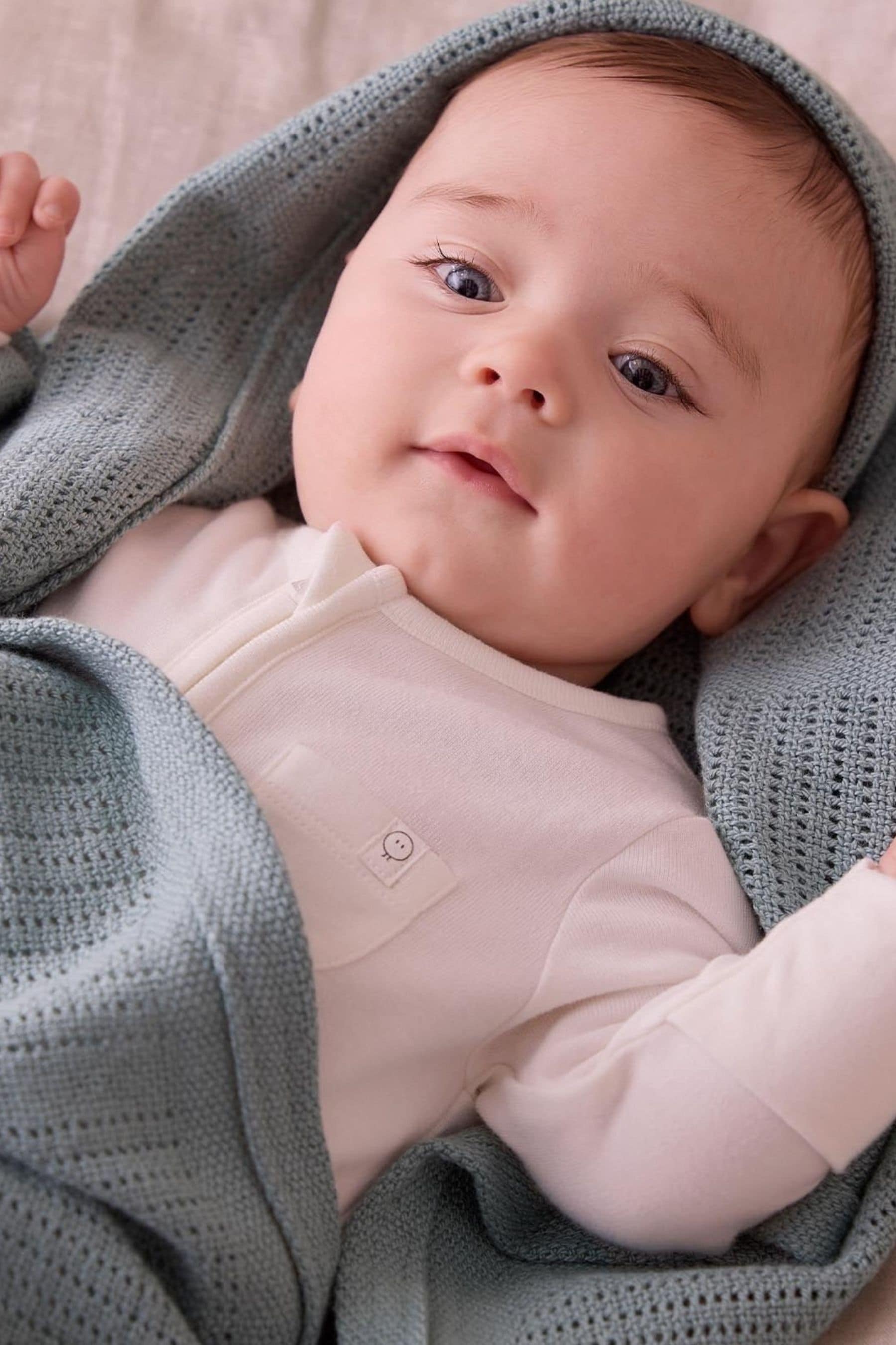 Baby shawls next online
