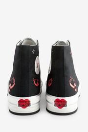 Converse Black Junior Chuck Taylor EVA Lift Heart Trainers - Image 4 of 10