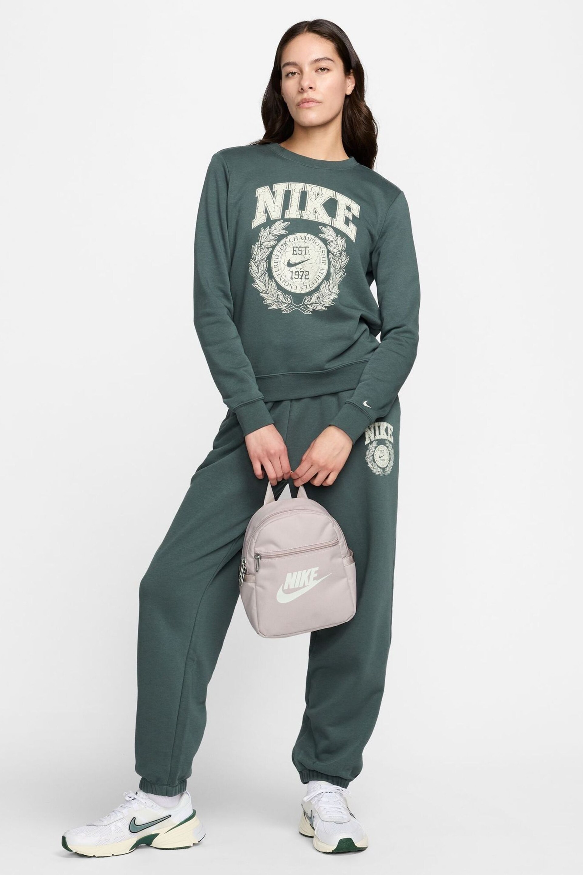 Nike Pink Mini Womens 6L Backpack - Image 4 of 12