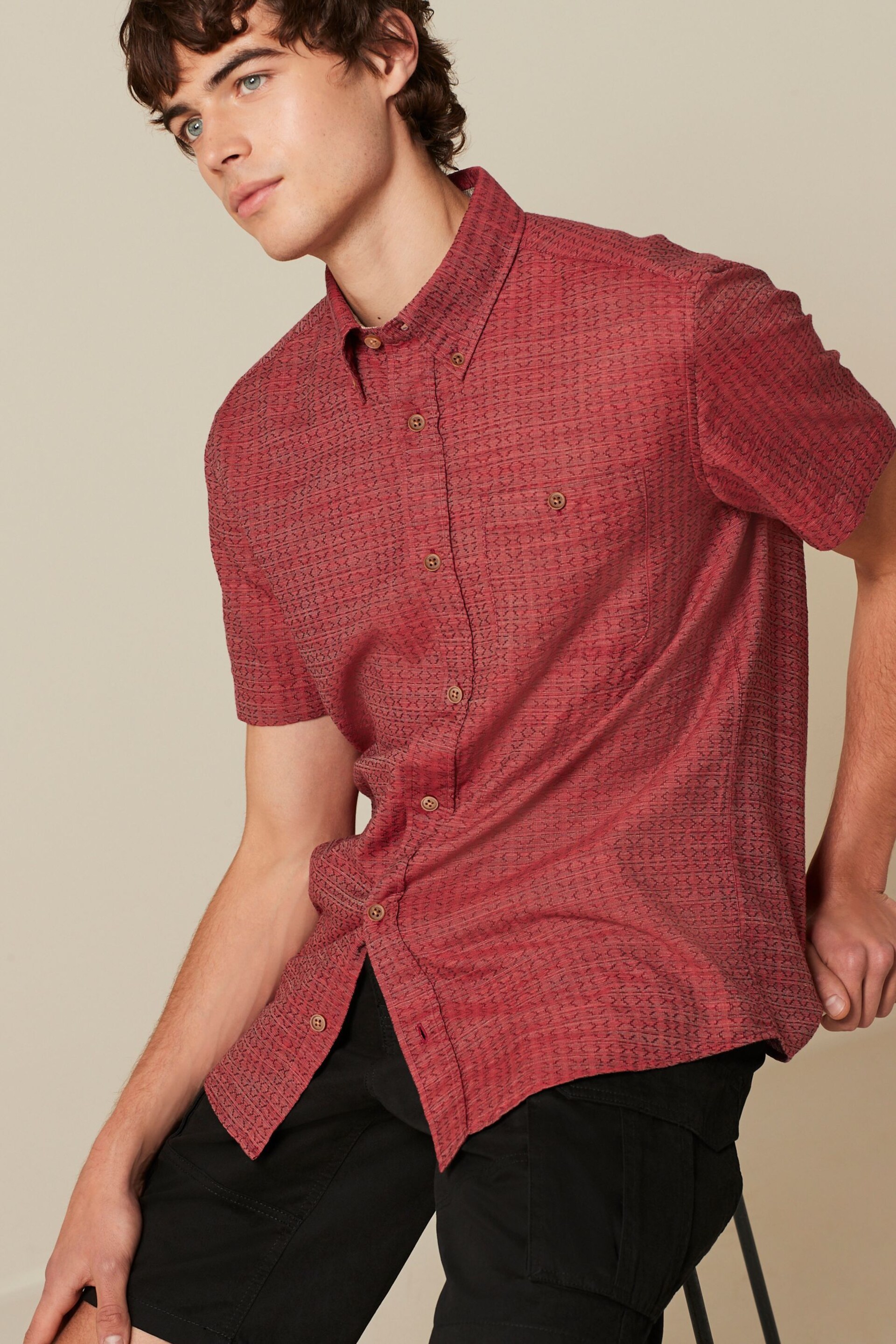 Red Textured Short Sleeve Shirt - Image 3 of 8