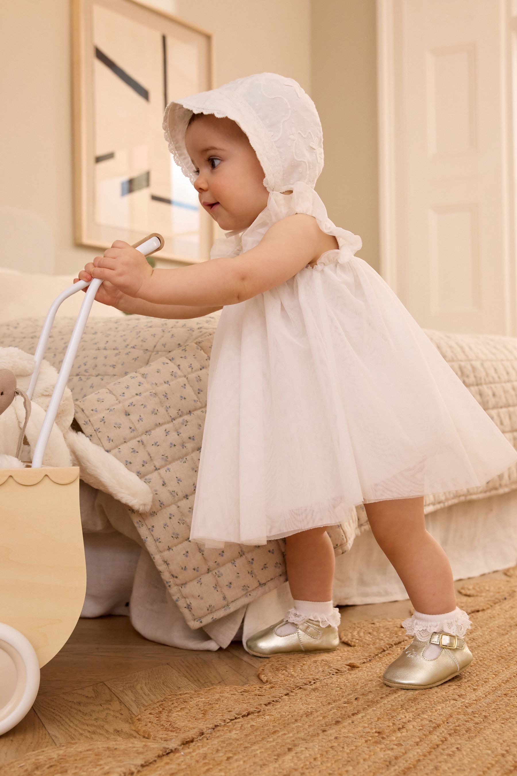Gold newborn shoes online