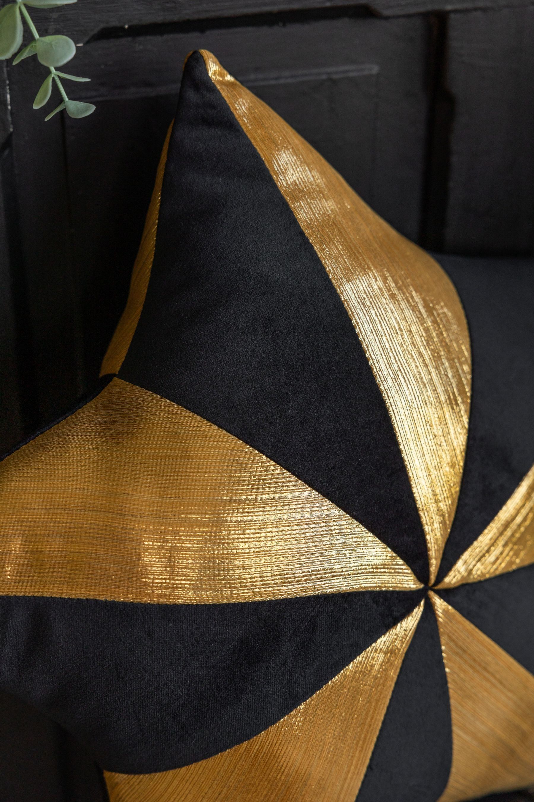 Gold star cushion hot sale