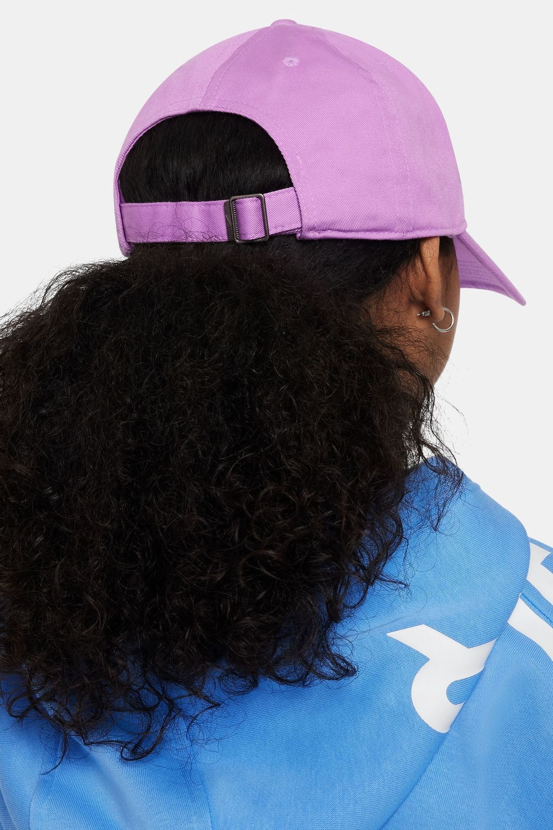 Nike big swoosh cap online
