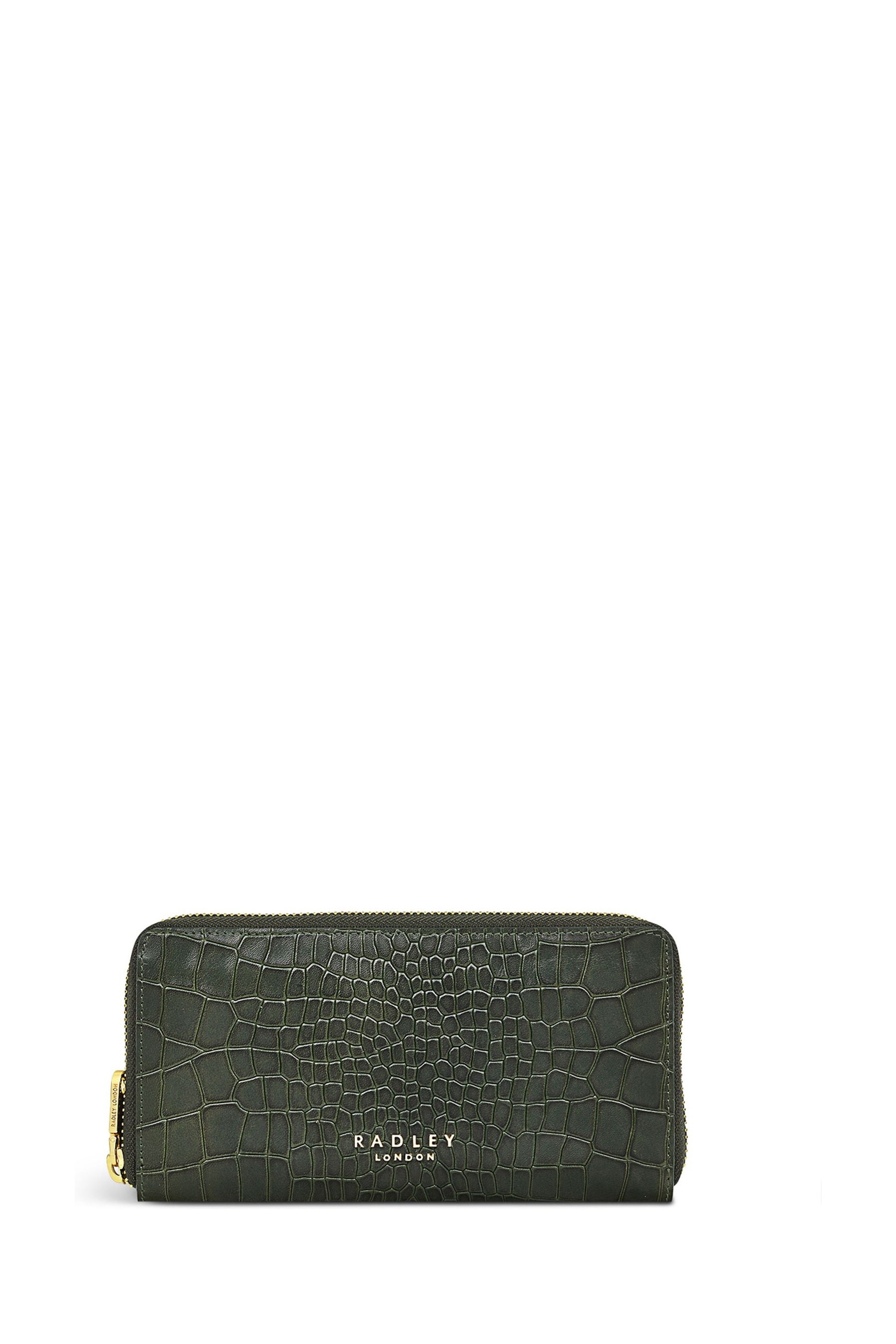 Faux outlet croc purse