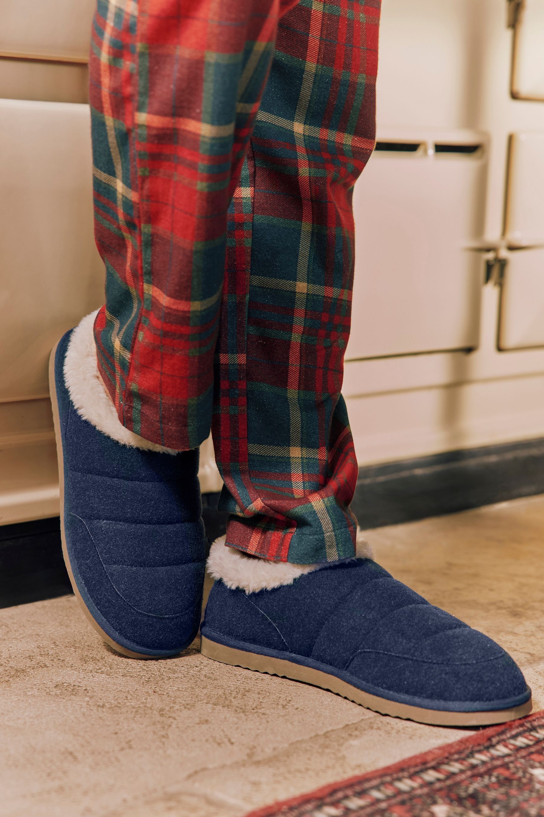 Joules deals spaniel slippers