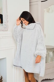 Jim Jam the Label Oversized Supersoft Borg Cosy Blanket Hoodie - Image 4 of 6