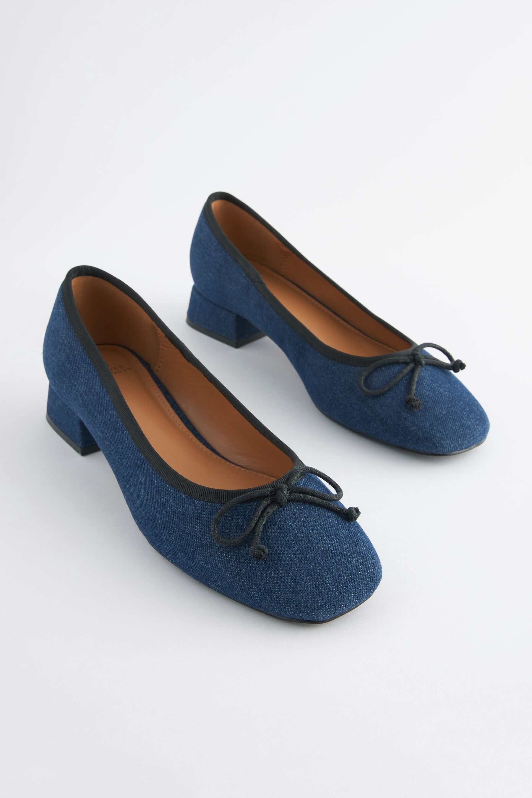 Heeled ballet 2025 flats