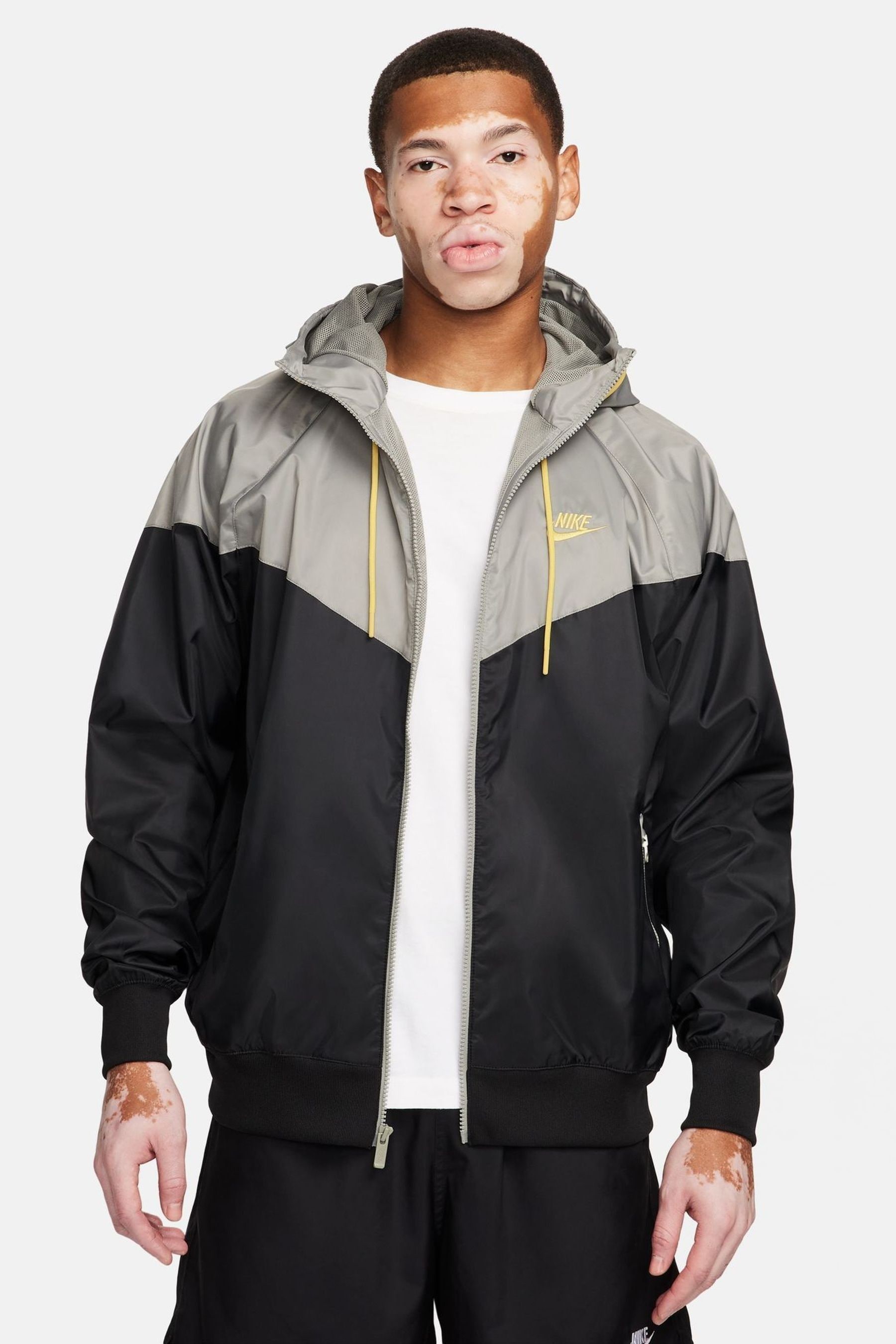 Nike black white and grey windbreaker sale