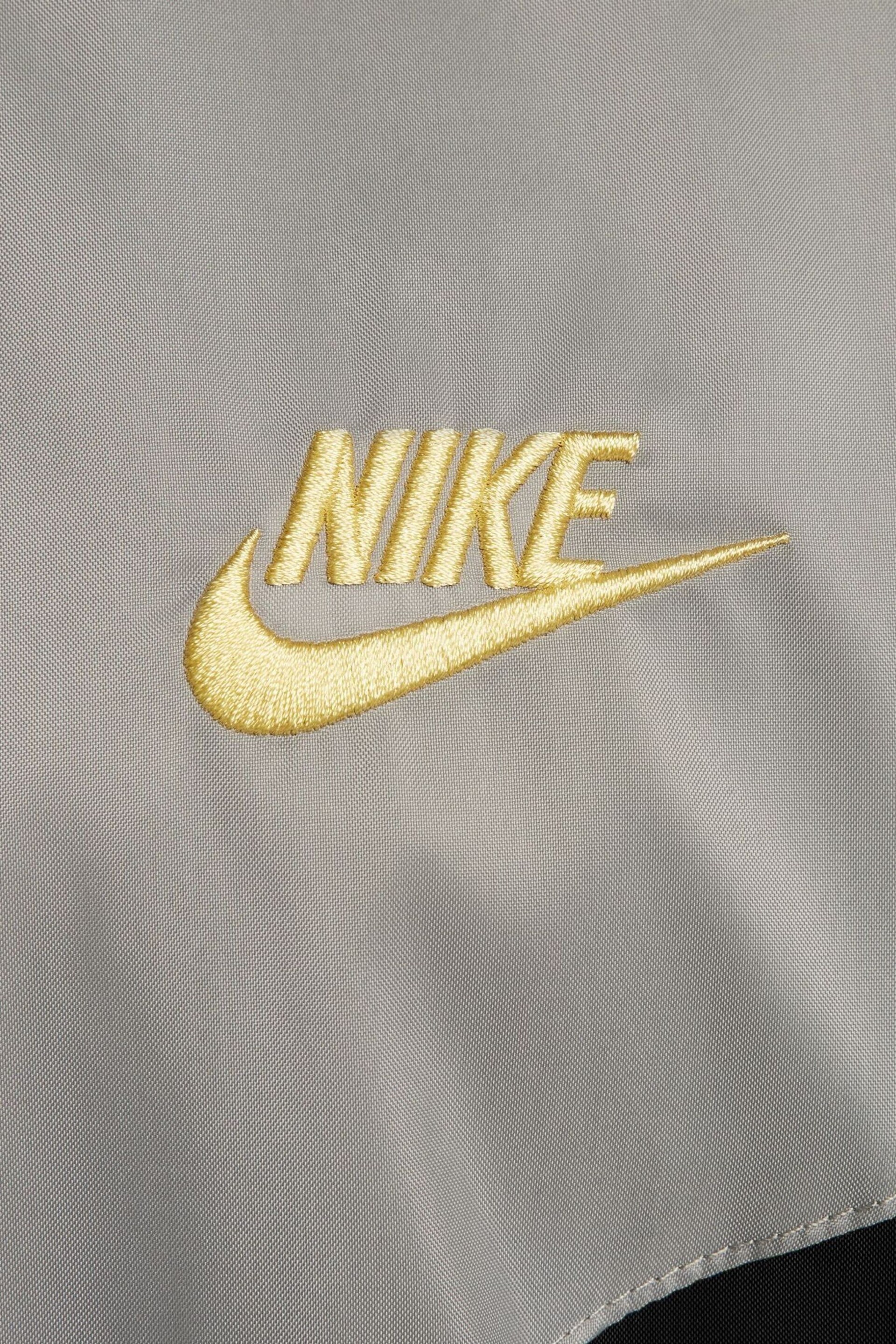 Nike Black/Grey Sportswear Windrunner Hooded Jacket - Image 4 of 14