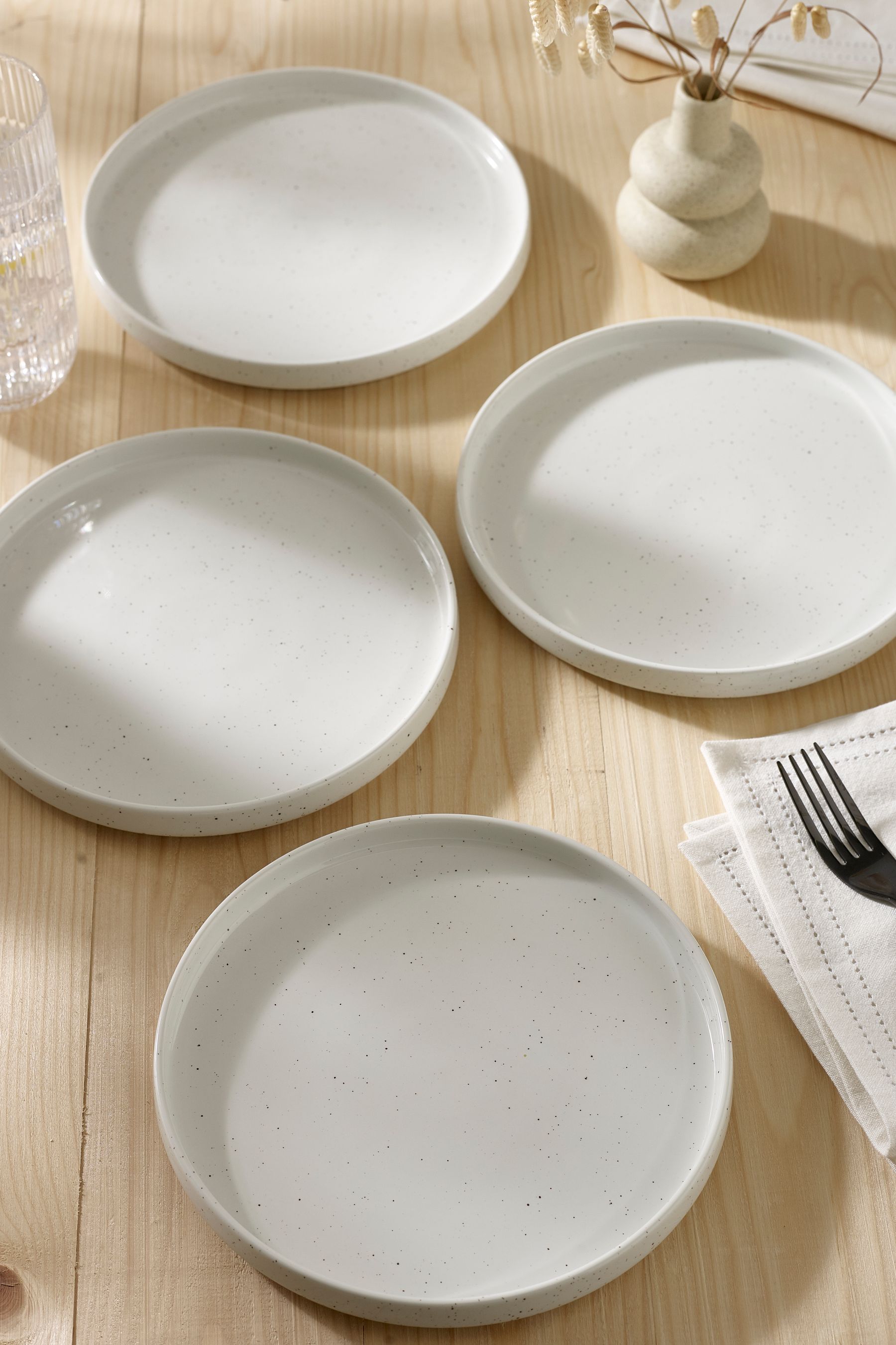 Plate sets canada 2025