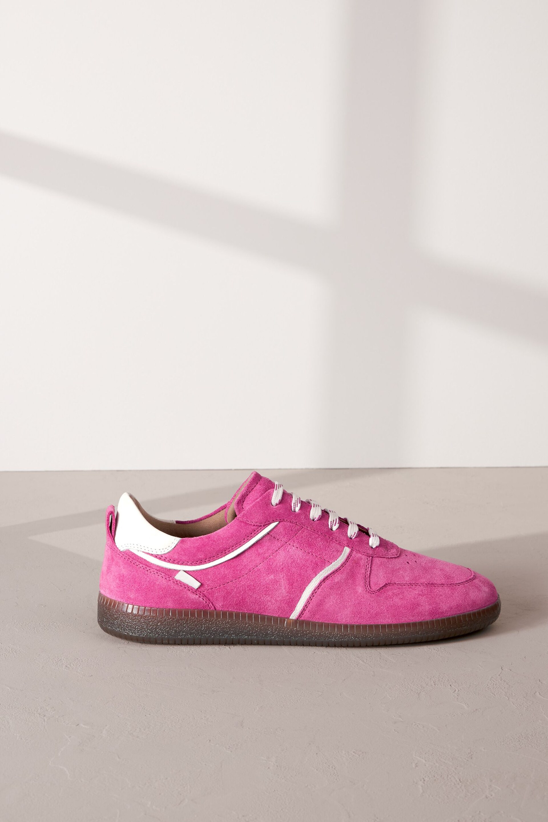 Pink Signature Forever Comfort® Low Retro Leather Trainers - Image 8 of 11