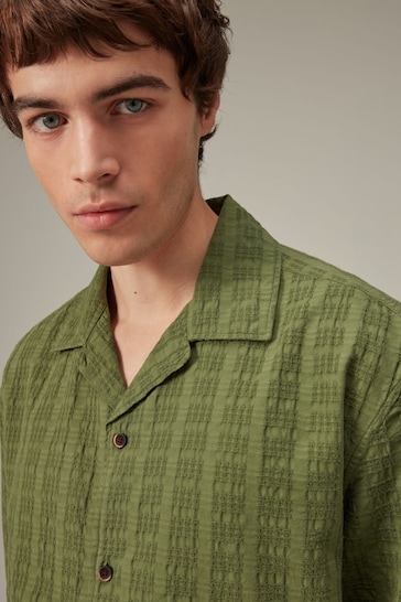 Green Textured Short Sleeve Shirt with Cuban Collar