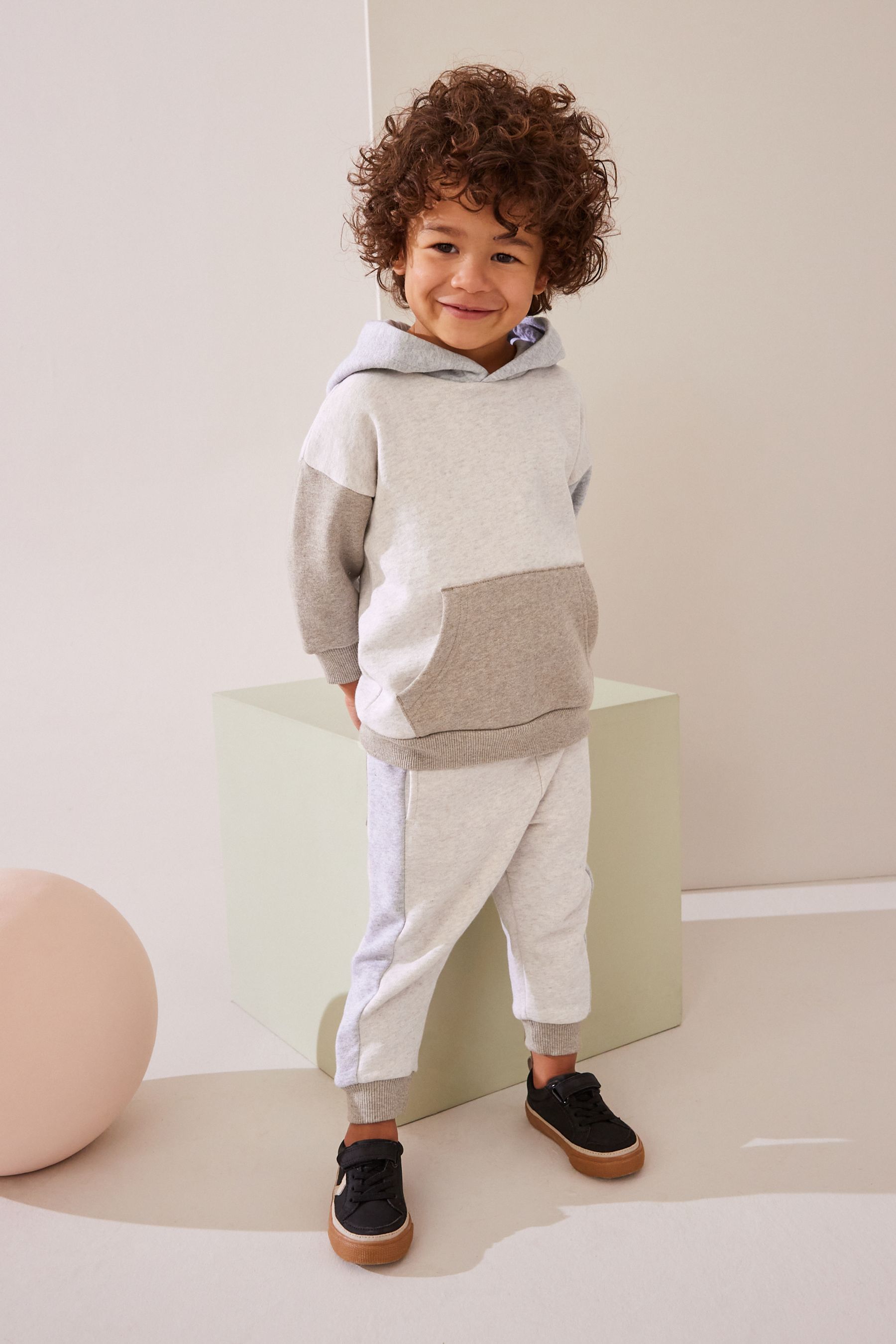 Grey joggers and hoodie set shop