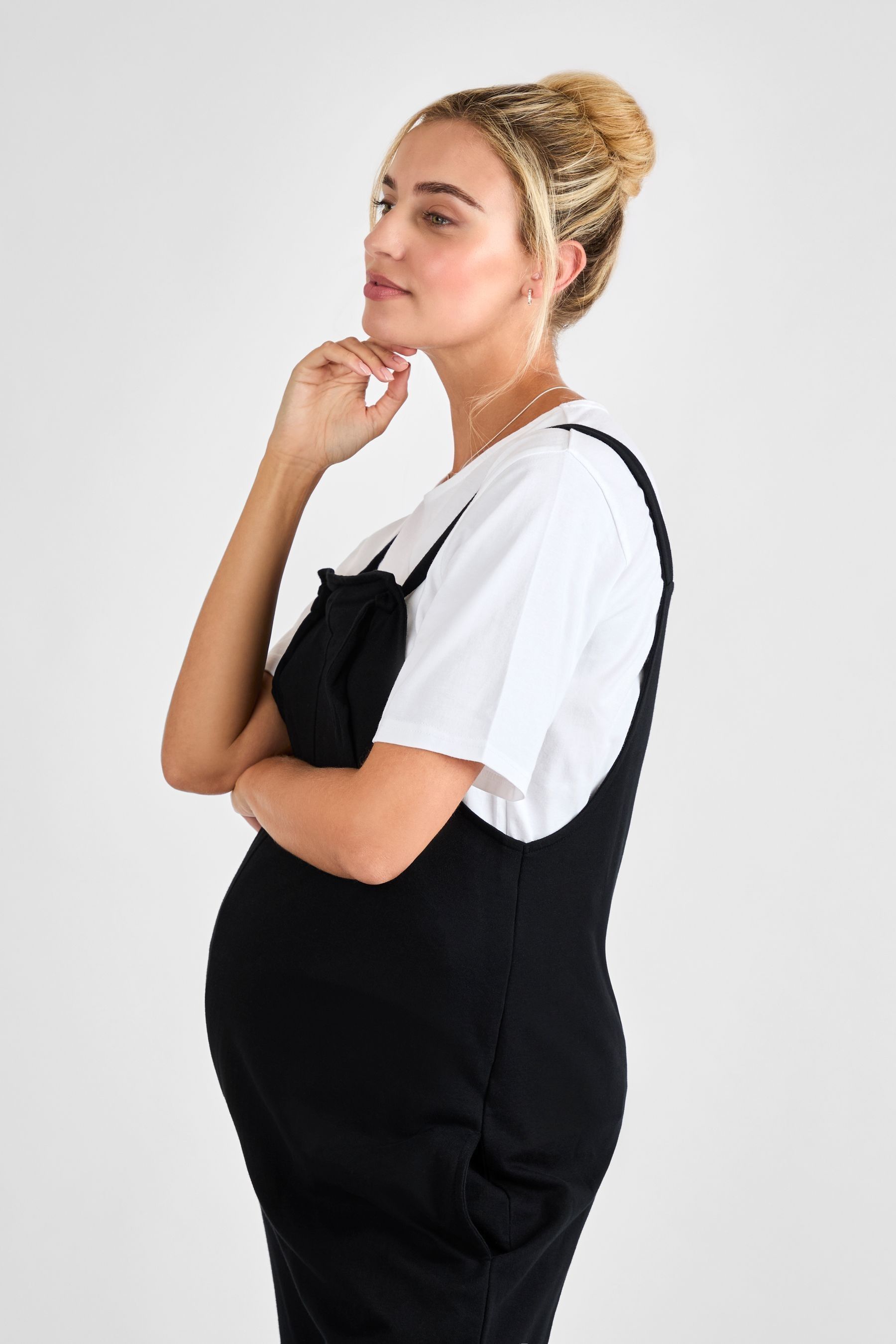 Black maternity dungarees uk 2025