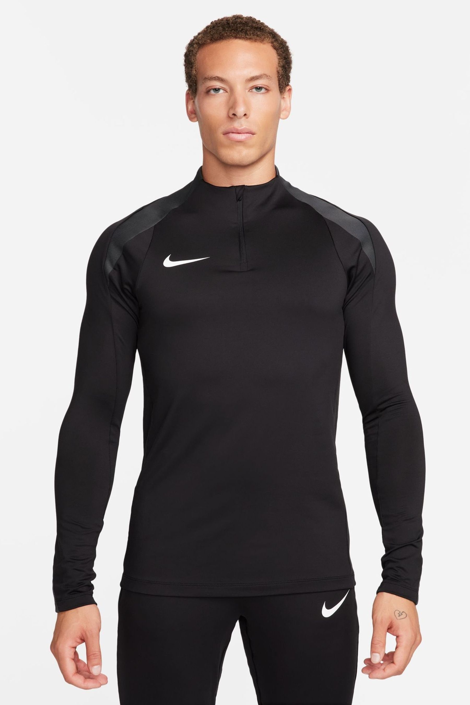 Nike half zip training top hot sale