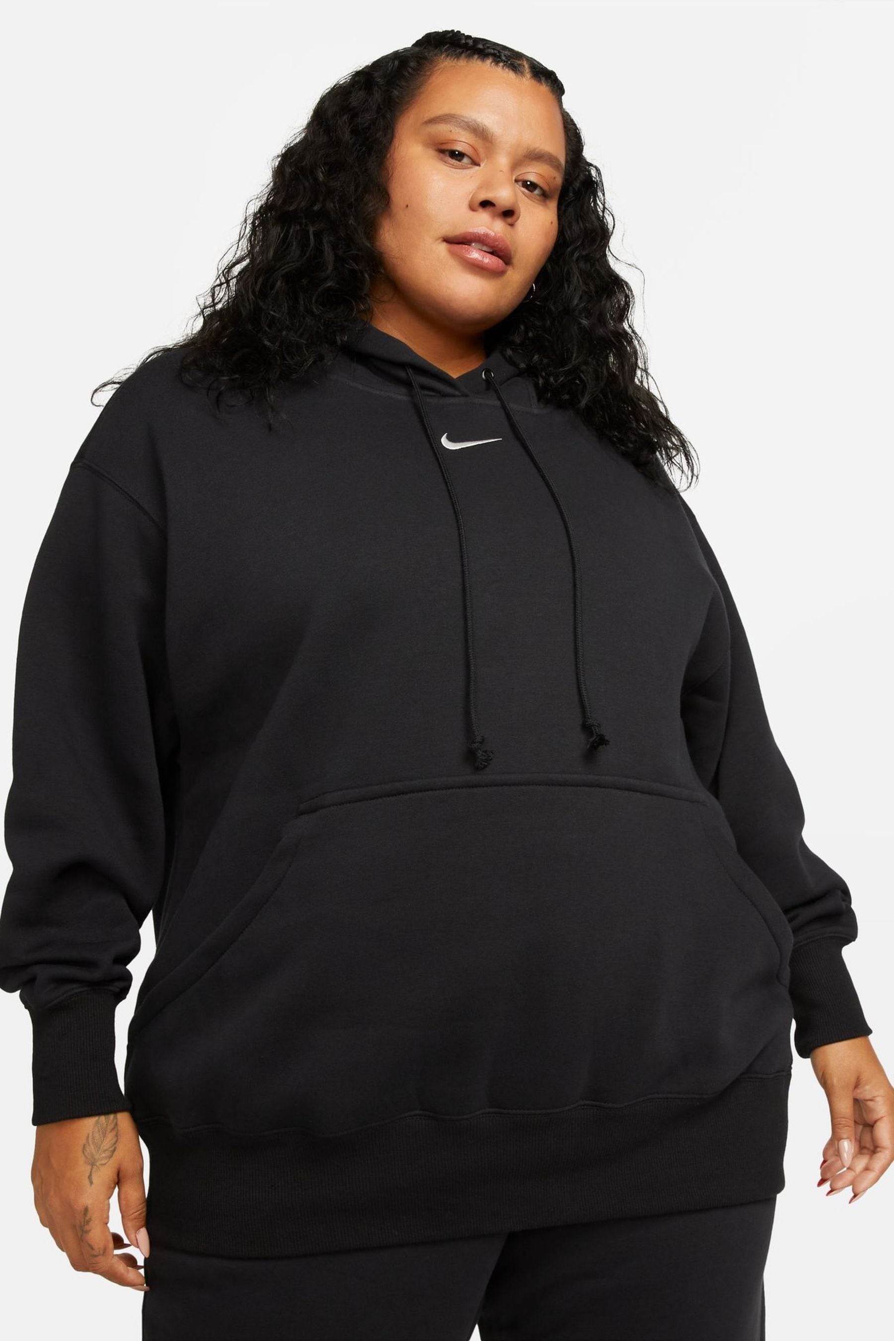 Plus size clothing nike discount