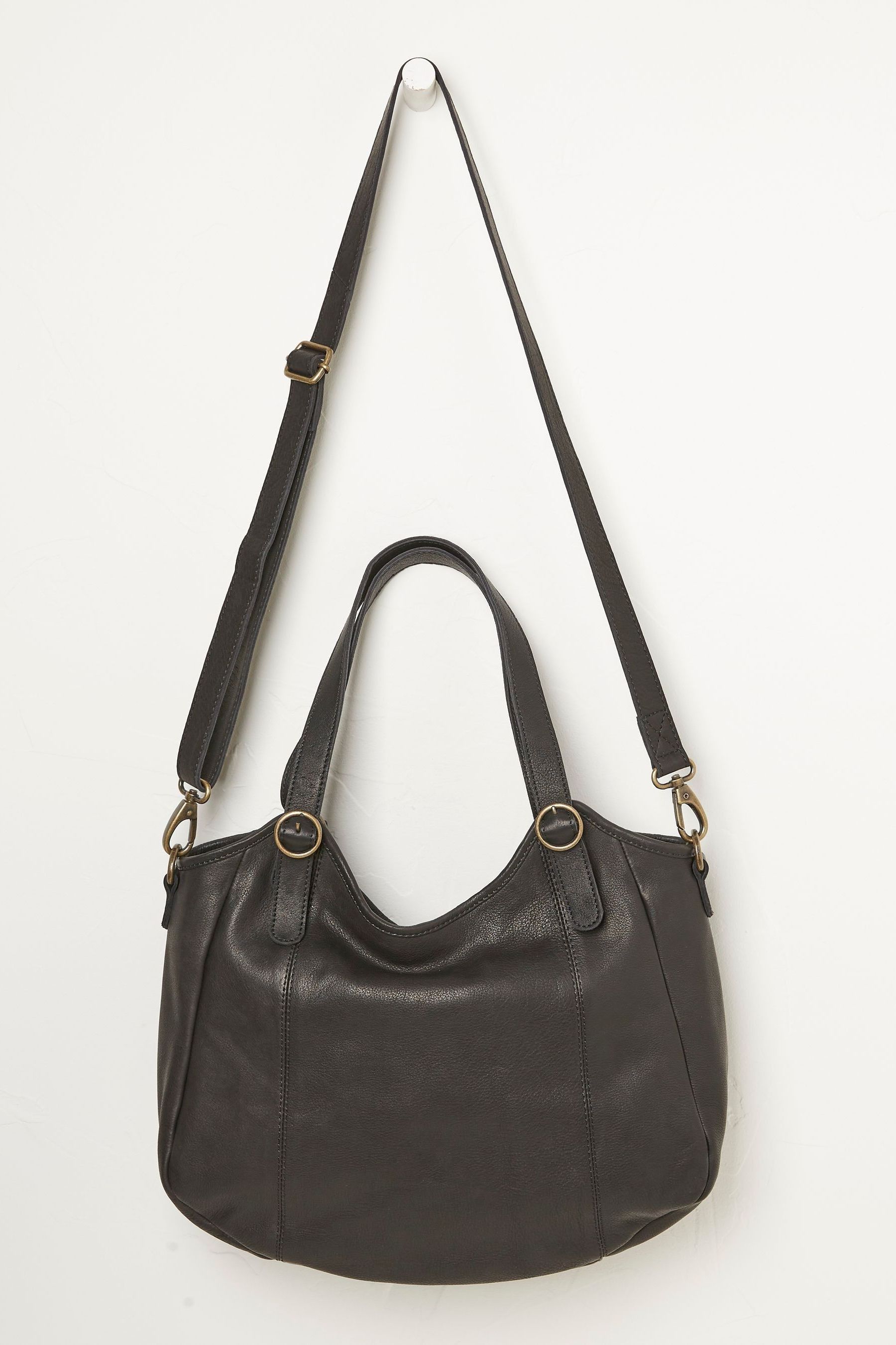 White stuff bailey zip hobo online bag