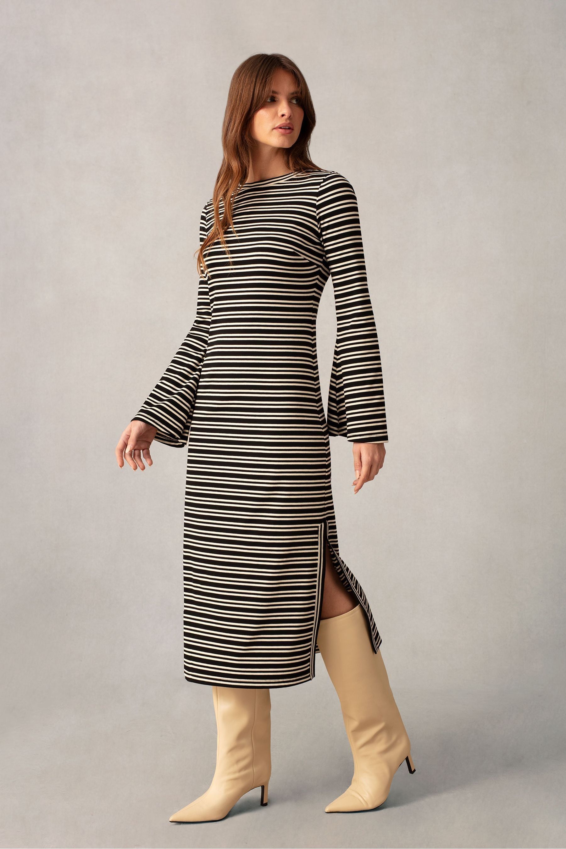 Flute sleeve dress uk online