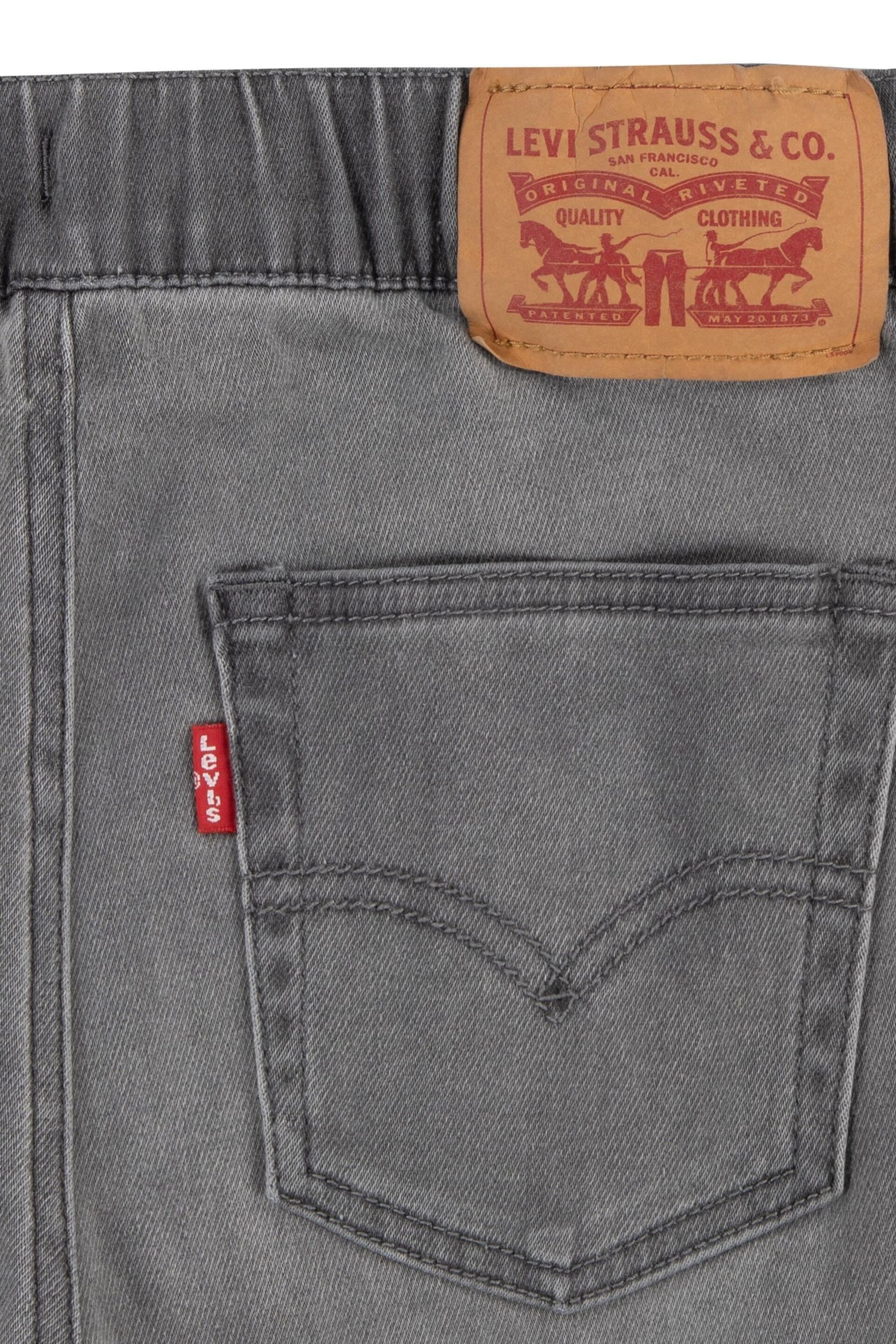 Levi's® Grey Skinny Fit Pull-On Denim Shorts - Image 4 of 4