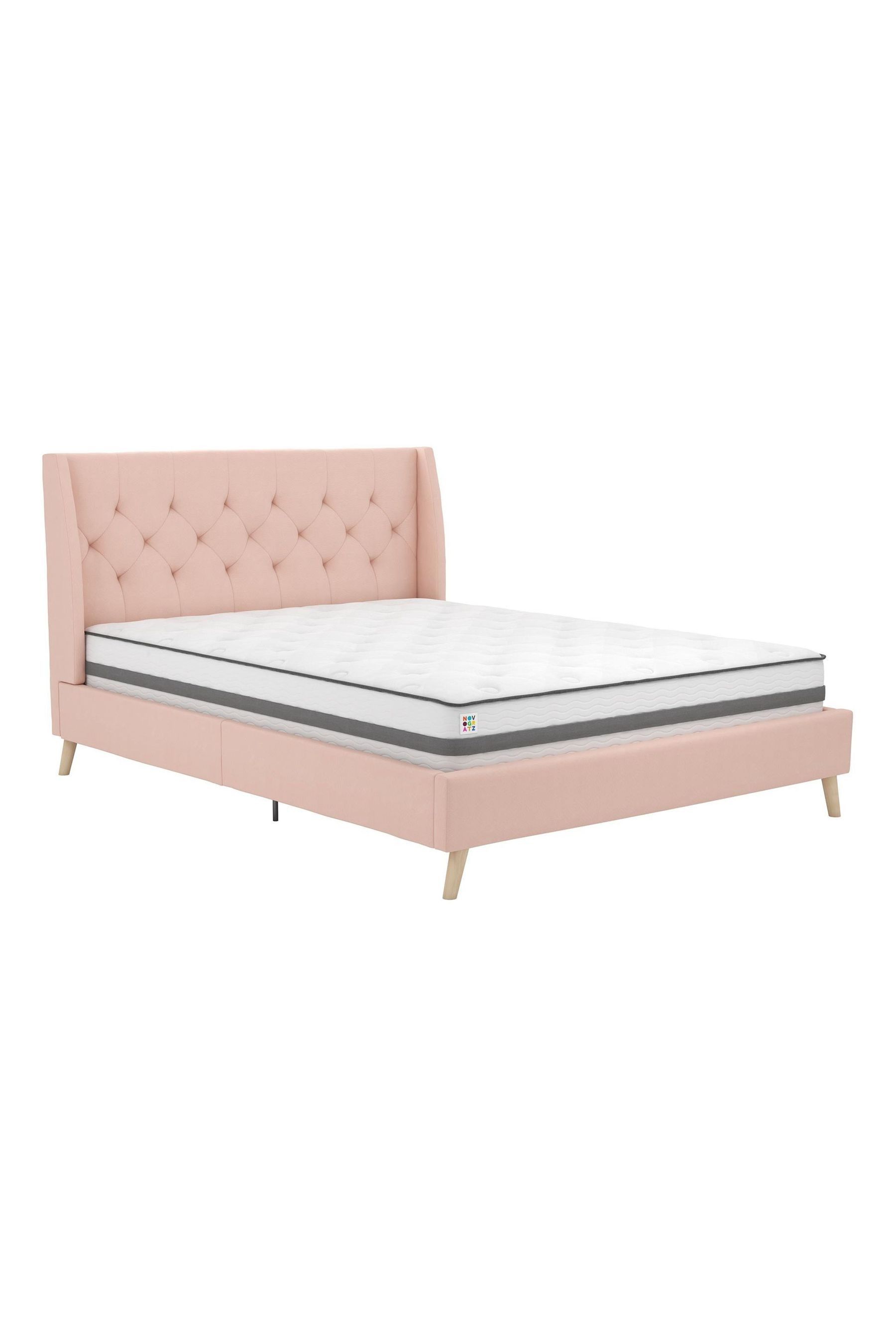 Her majesty bed clearance novogratz