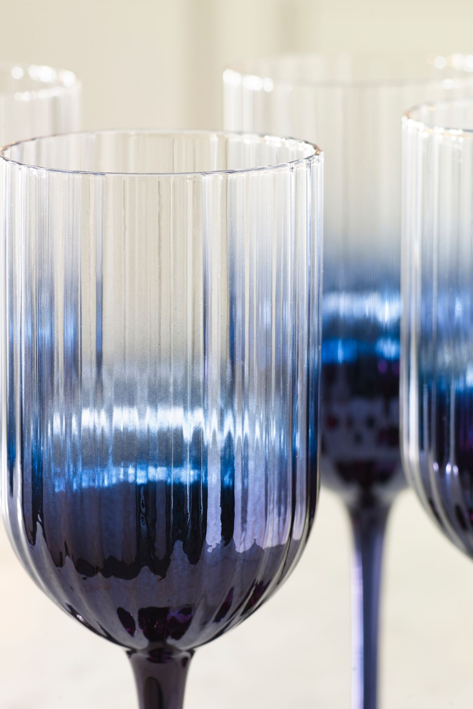 Set of 4 Navy Celeste Wine Glasses - Image 2 of 3