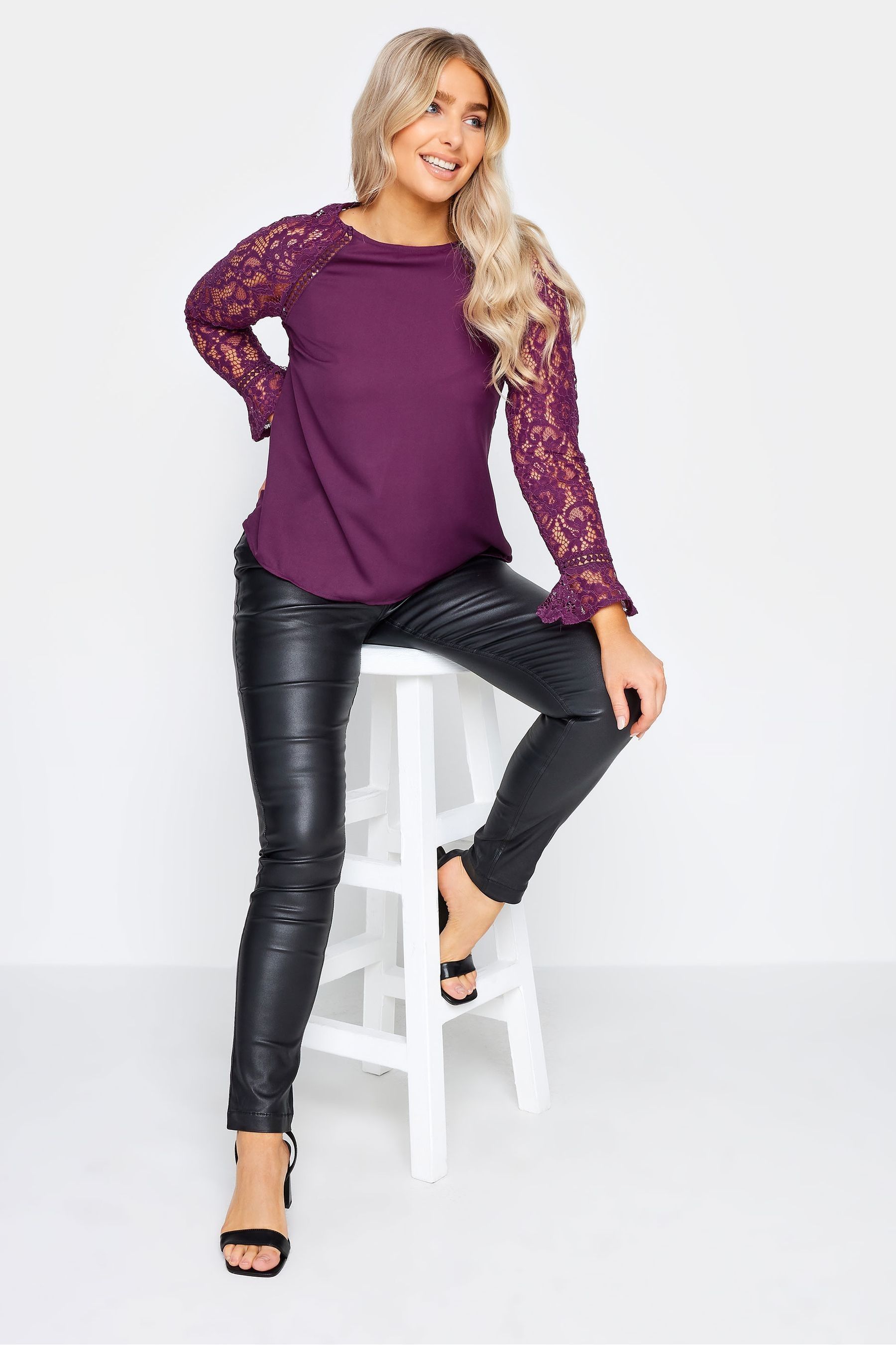 Lace flute store sleeve top