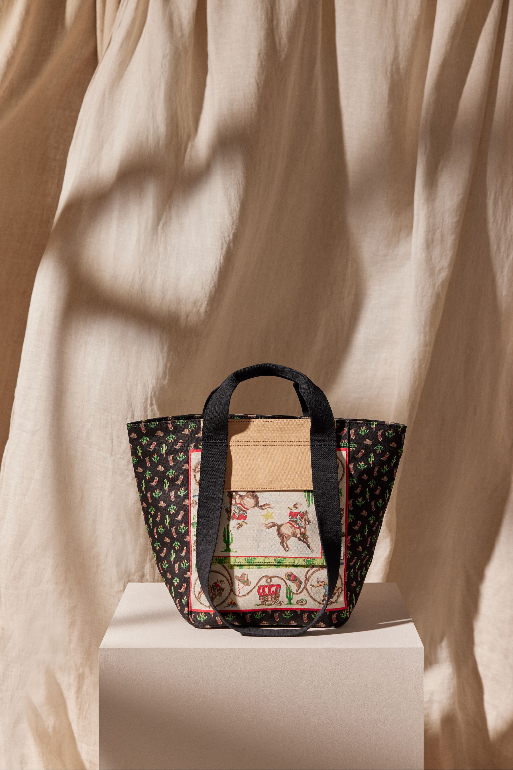 Cath kidston outlet carry all bag