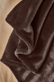 Brown Plush Fleece Throw - Image 2 of 4