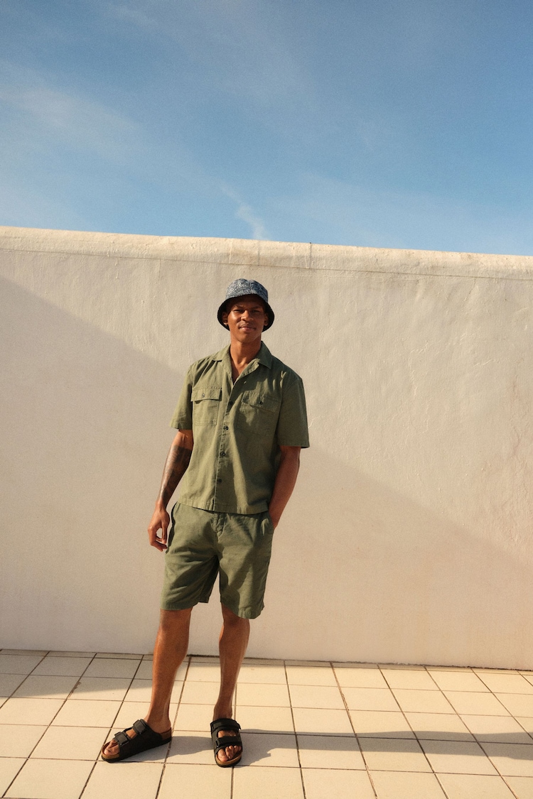 Green Linen Blend Short Sleeve Shirt with Cuban Collar - Image 2 of 7