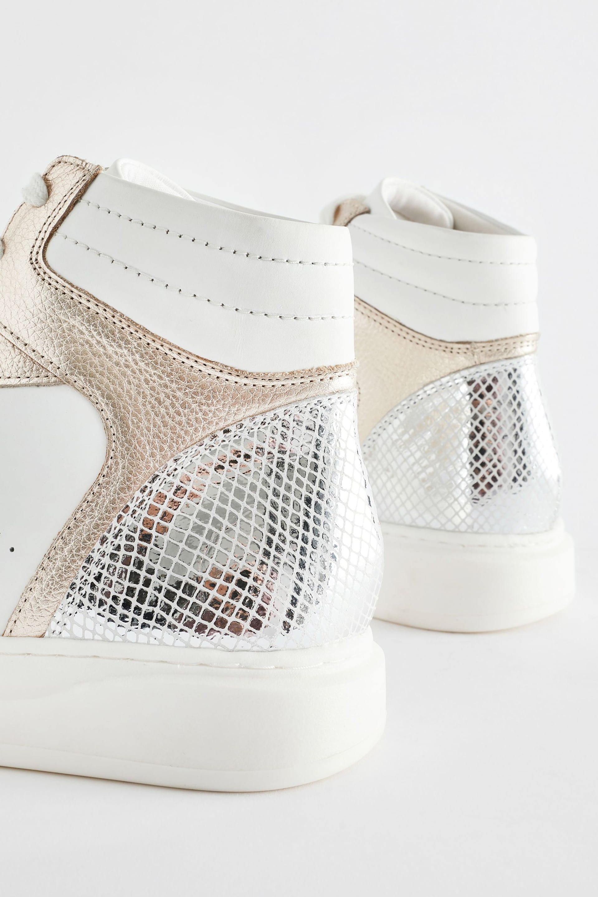 White/Gold Signature Leather High Top Trainers - Image 3 of 5