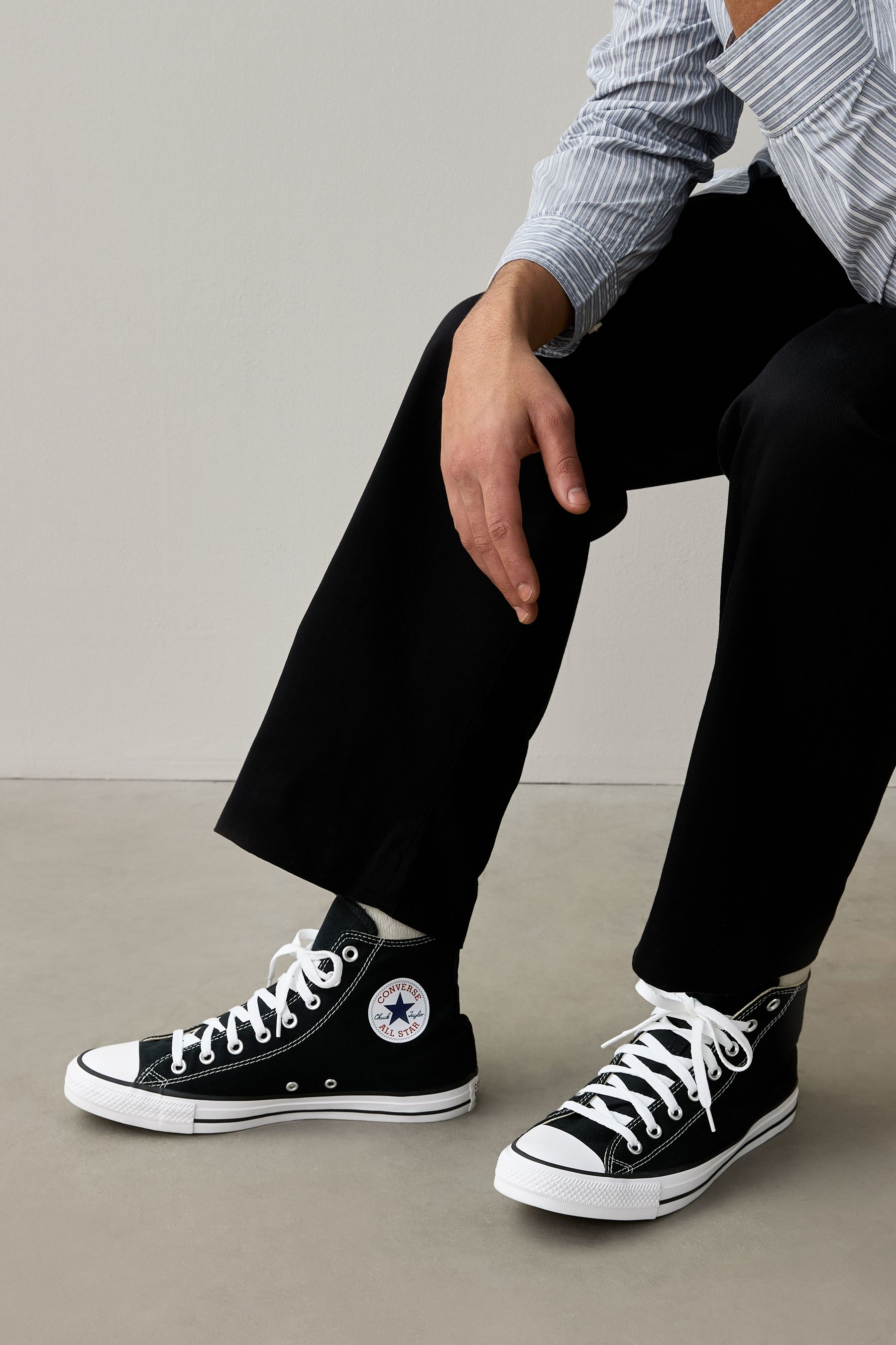 Black chuck taylor shoes sales