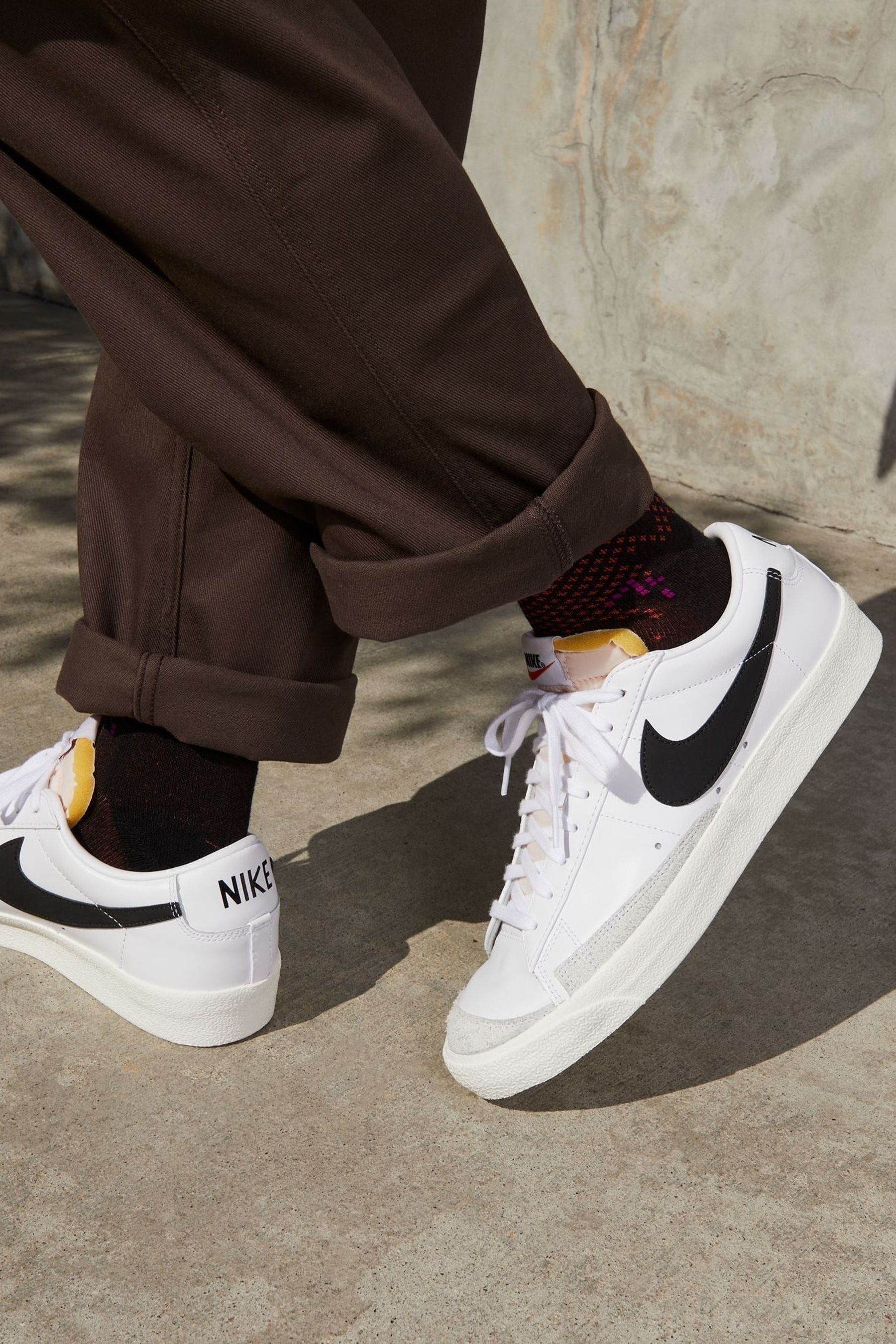 Nike blazer low trainers hotsell