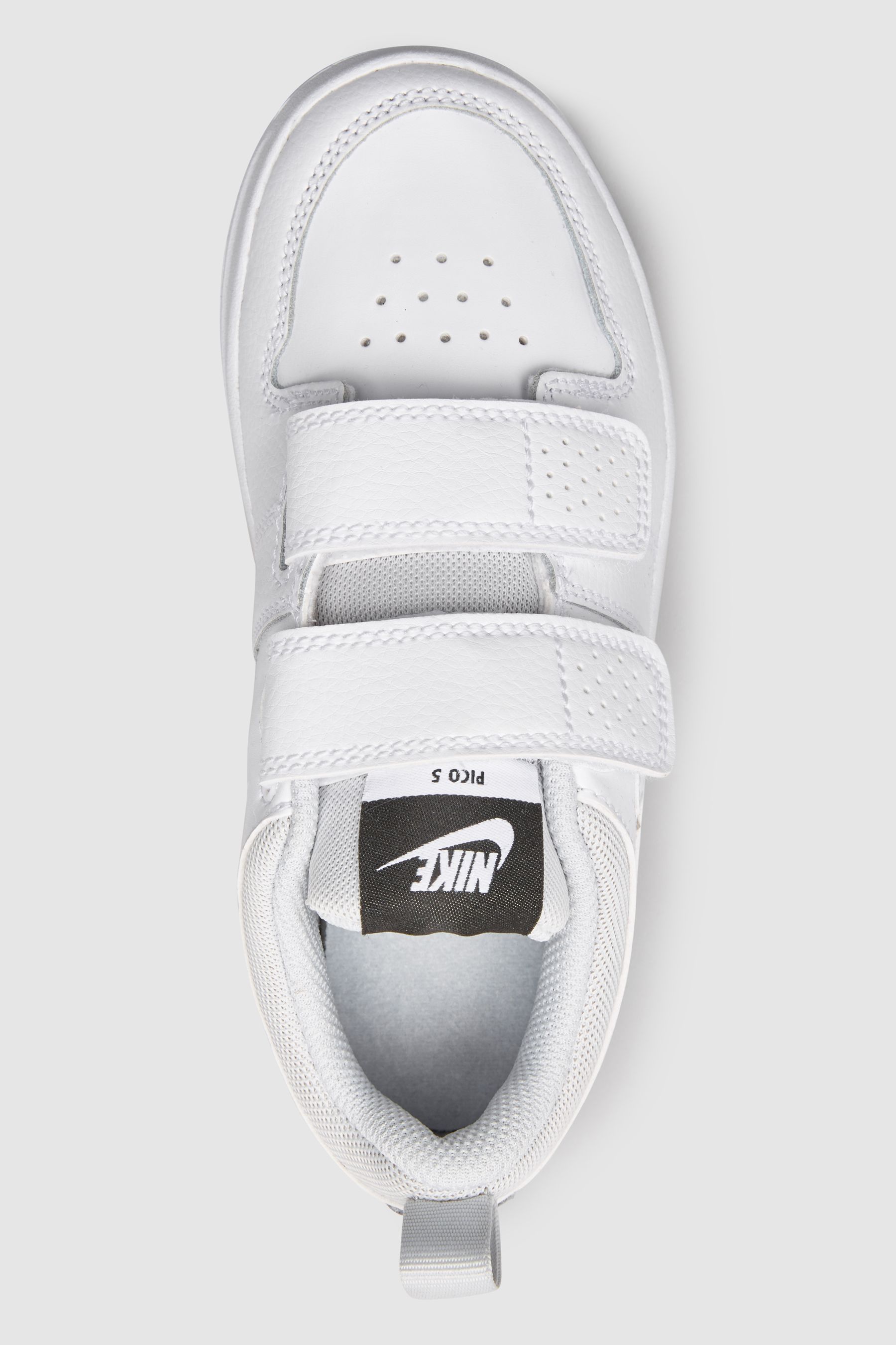 White junior discount trainers size 5