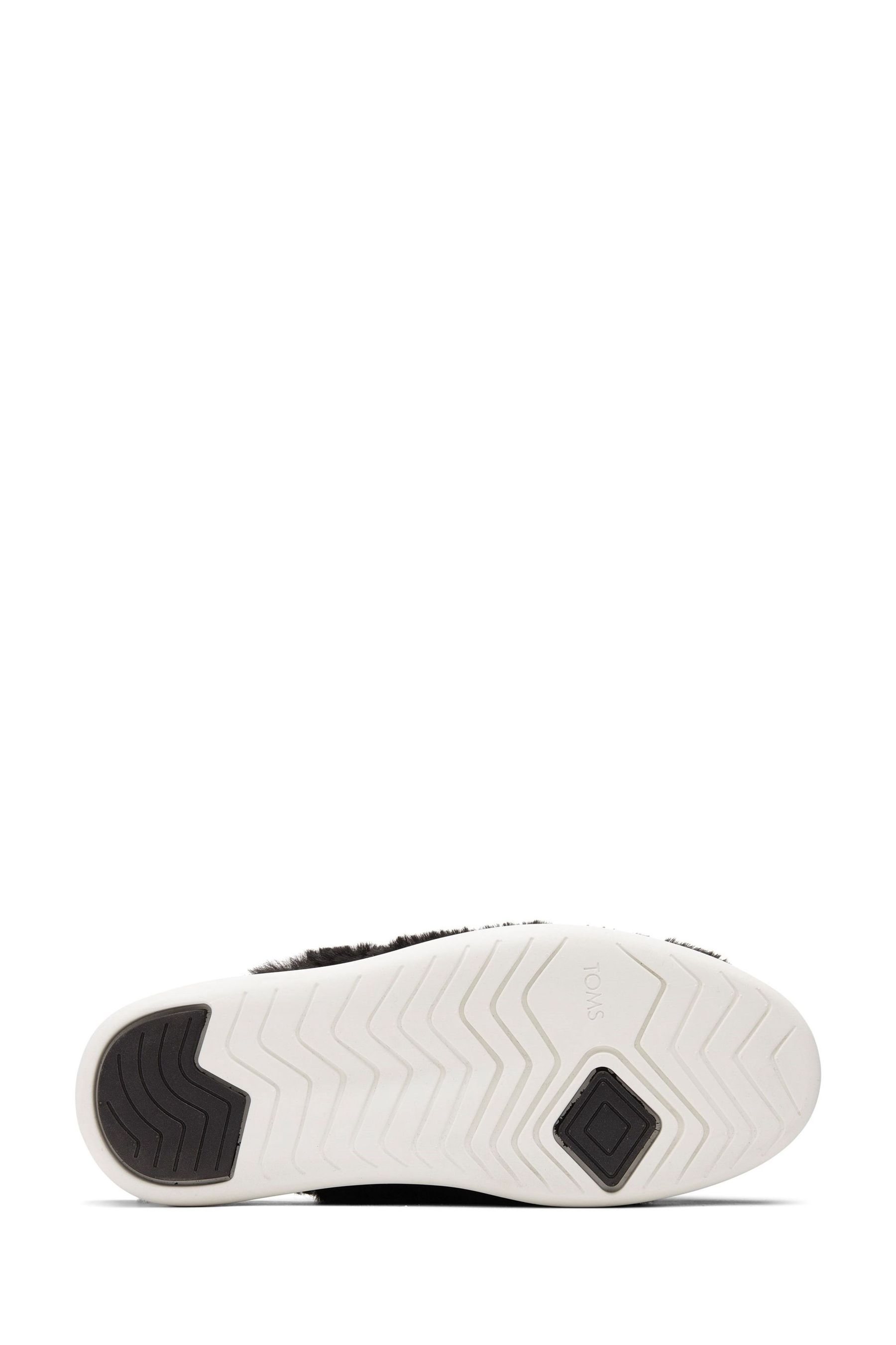 Summer hotsell black shoes