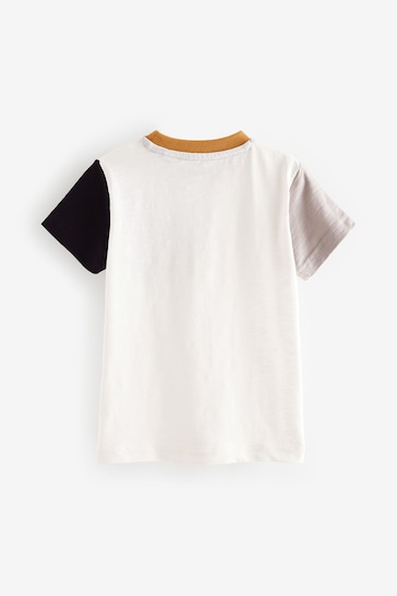 White Short Sleeve Pocket T-Shirt (3mths-7yrs)