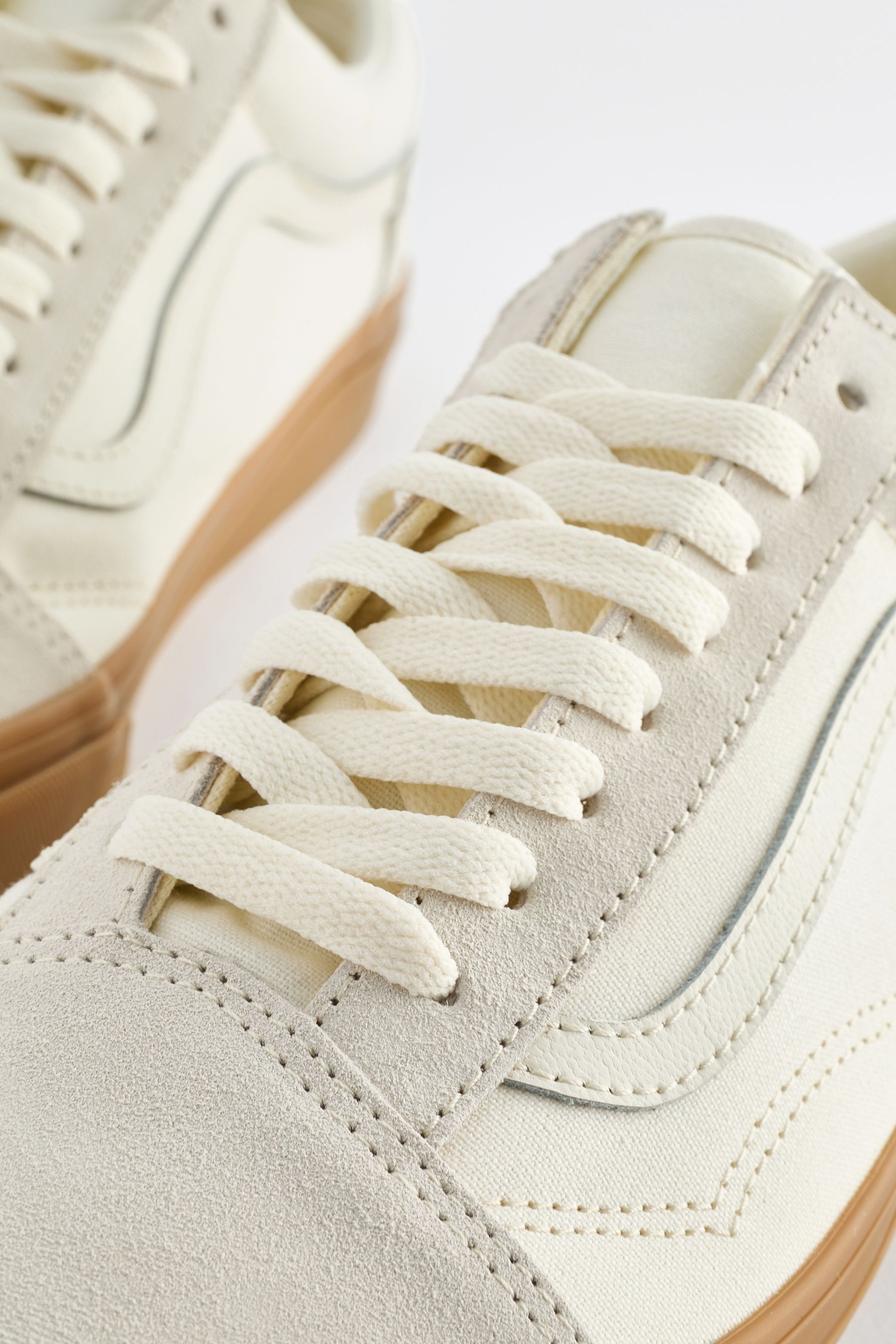 Tenis vans old skool gumsole hot sale