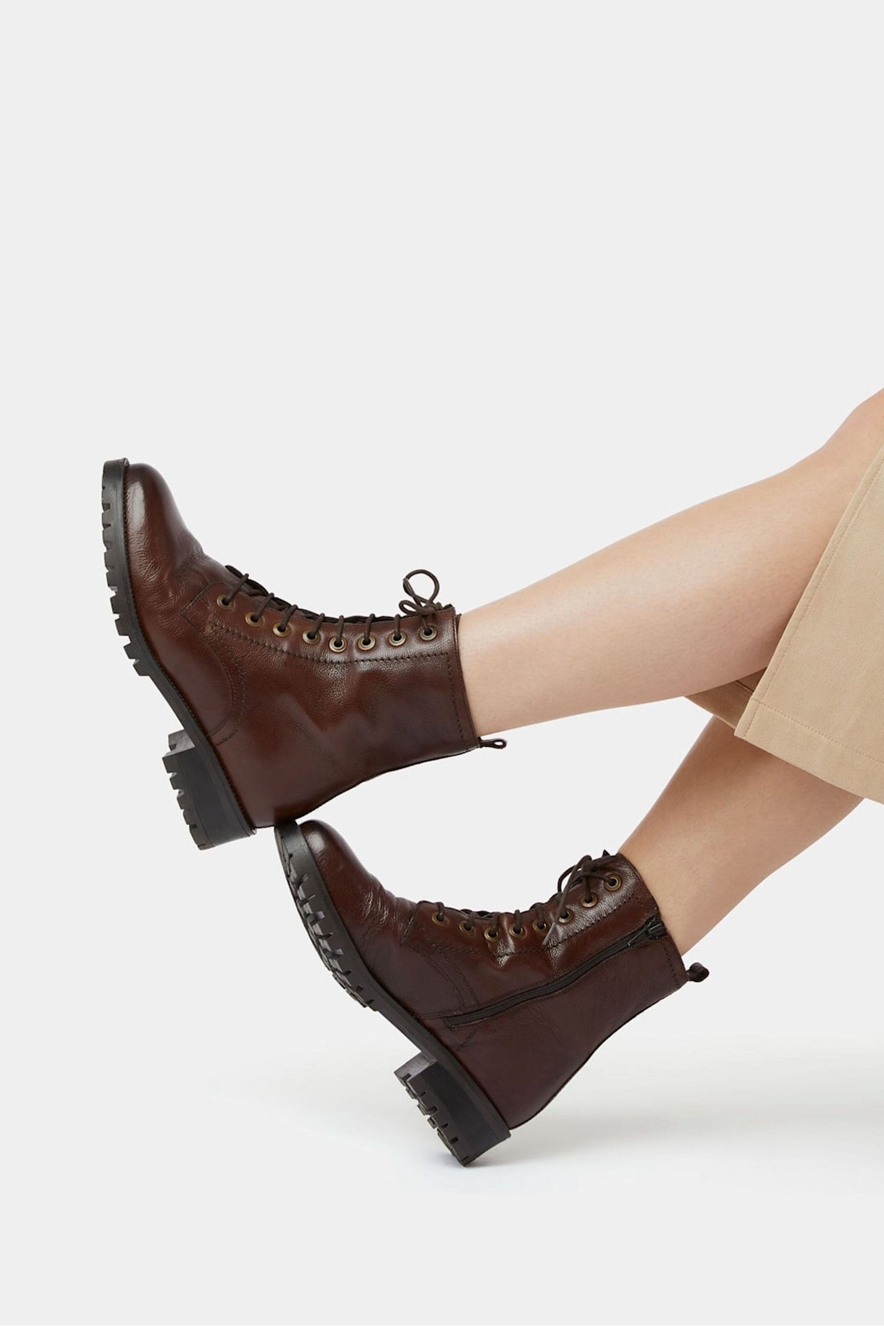 Dune brown boots store